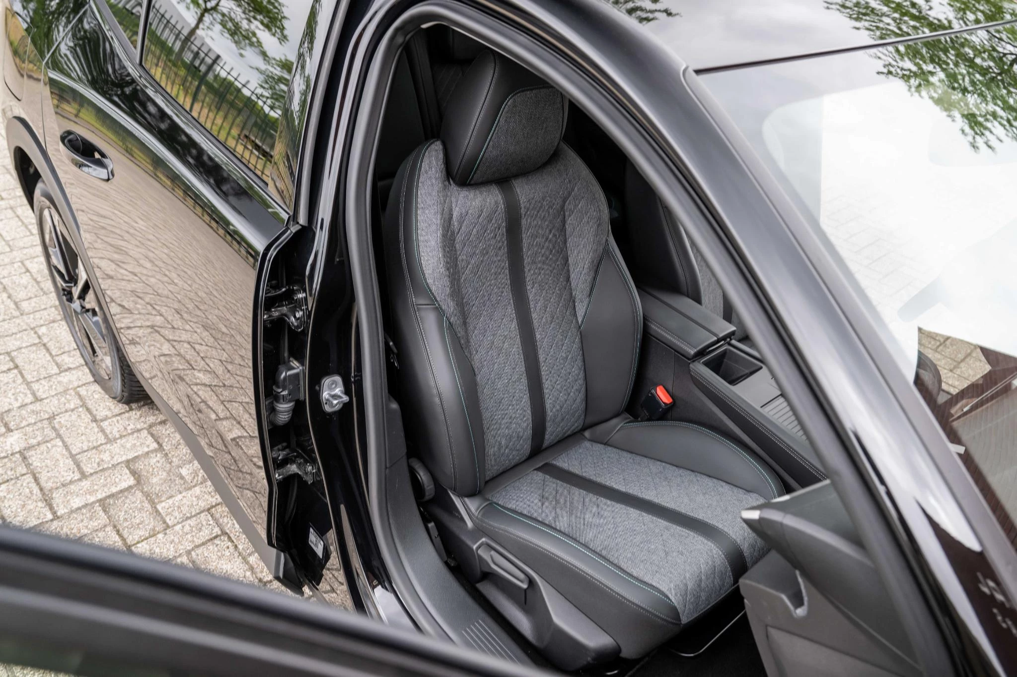 Hoofdafbeelding Peugeot 408