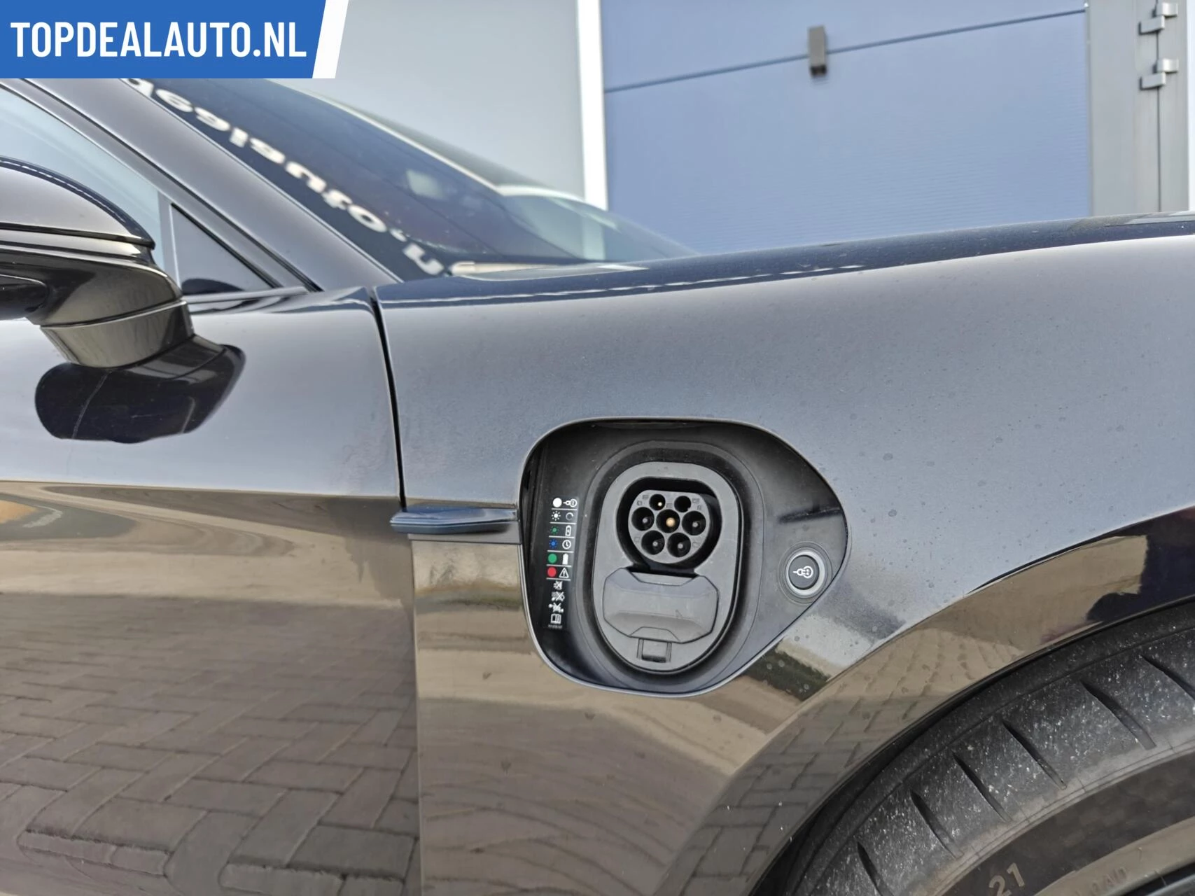 Hoofdafbeelding Porsche Taycan