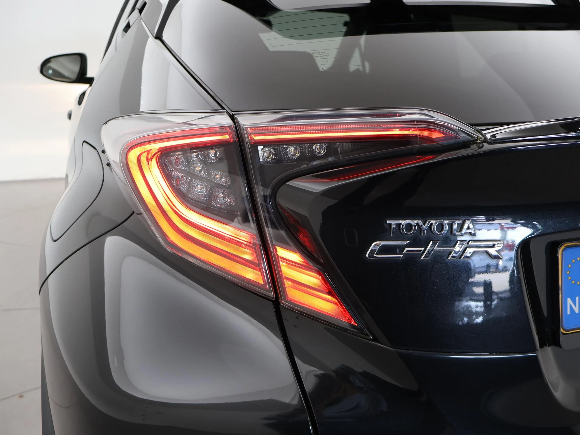 Hoofdafbeelding Toyota C-HR