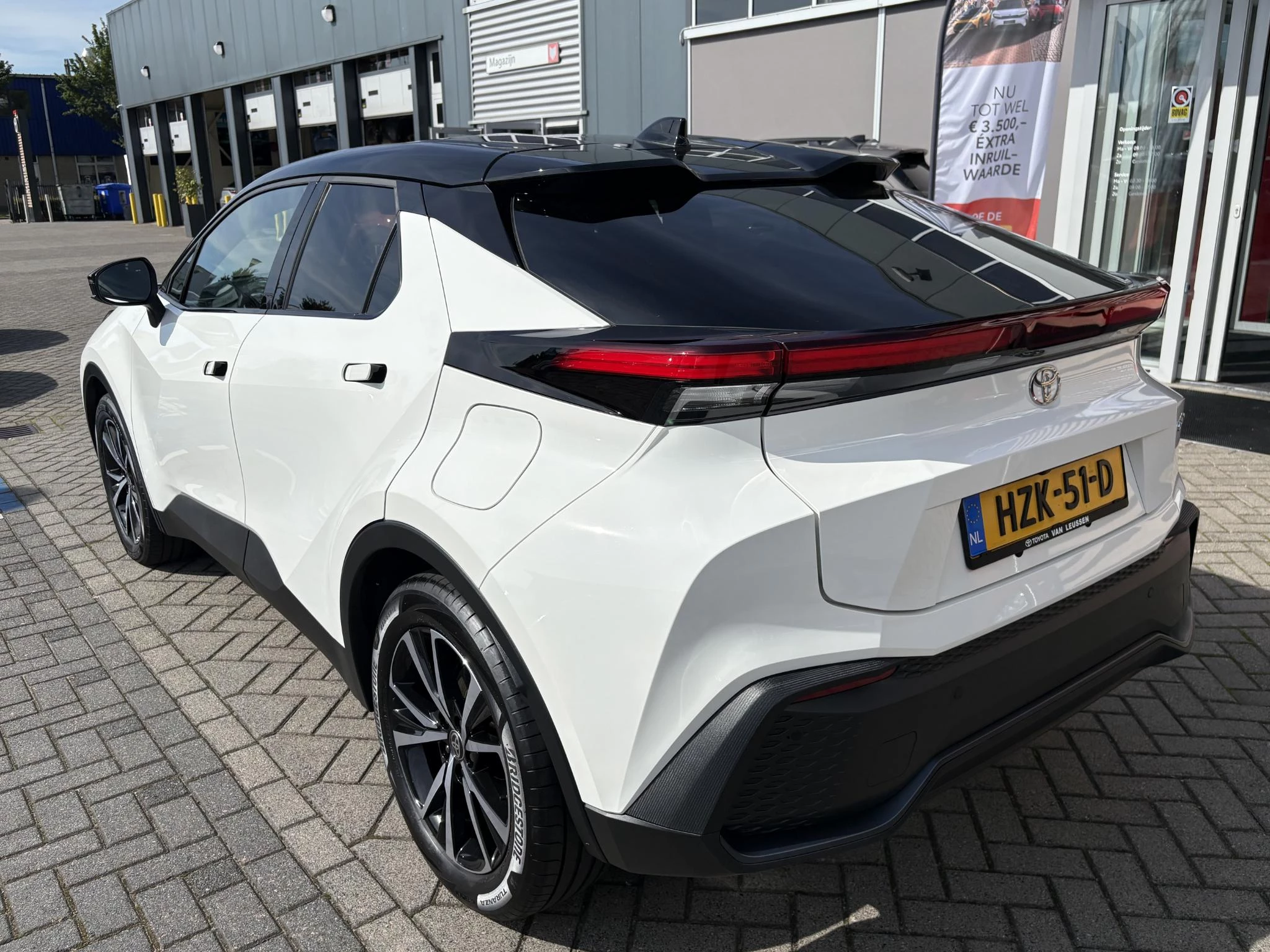 Hoofdafbeelding Toyota C-HR