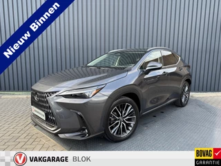 Hoofdafbeelding Lexus NX Lexus NX 450h+ AWD Executive / President | Schuif-/kanteldak | Sonic grey | 360 camera | Head-up | Rijklaar!!