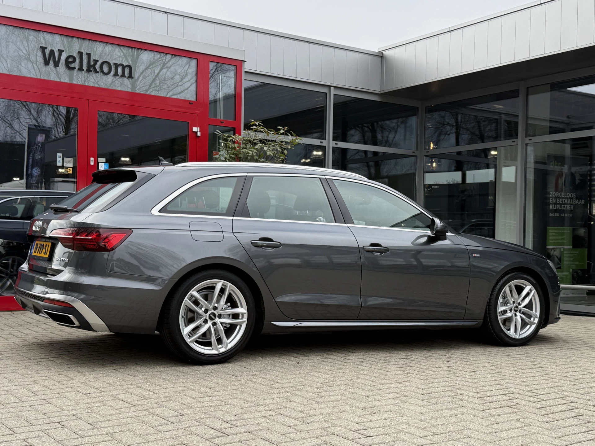 Hoofdafbeelding Audi A4