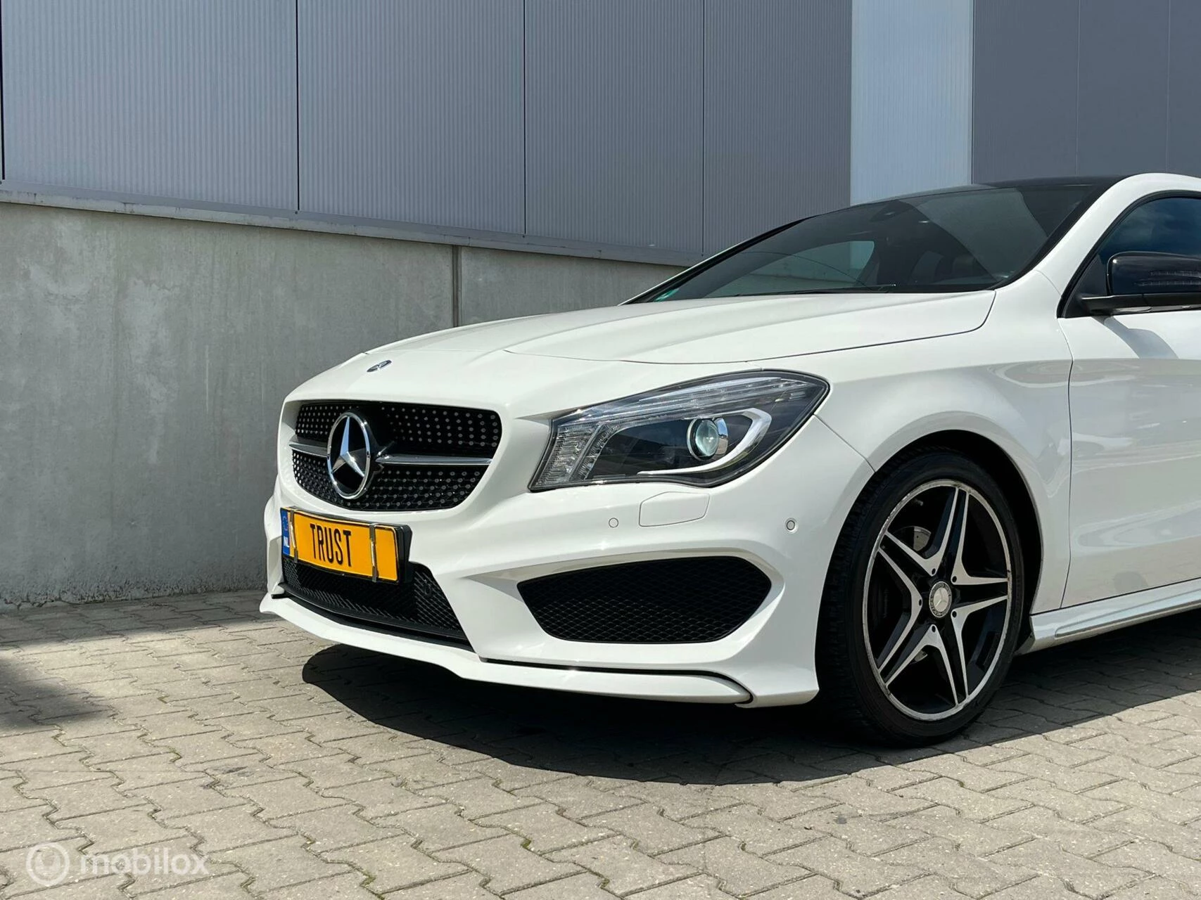 Hoofdafbeelding Mercedes-Benz CLA