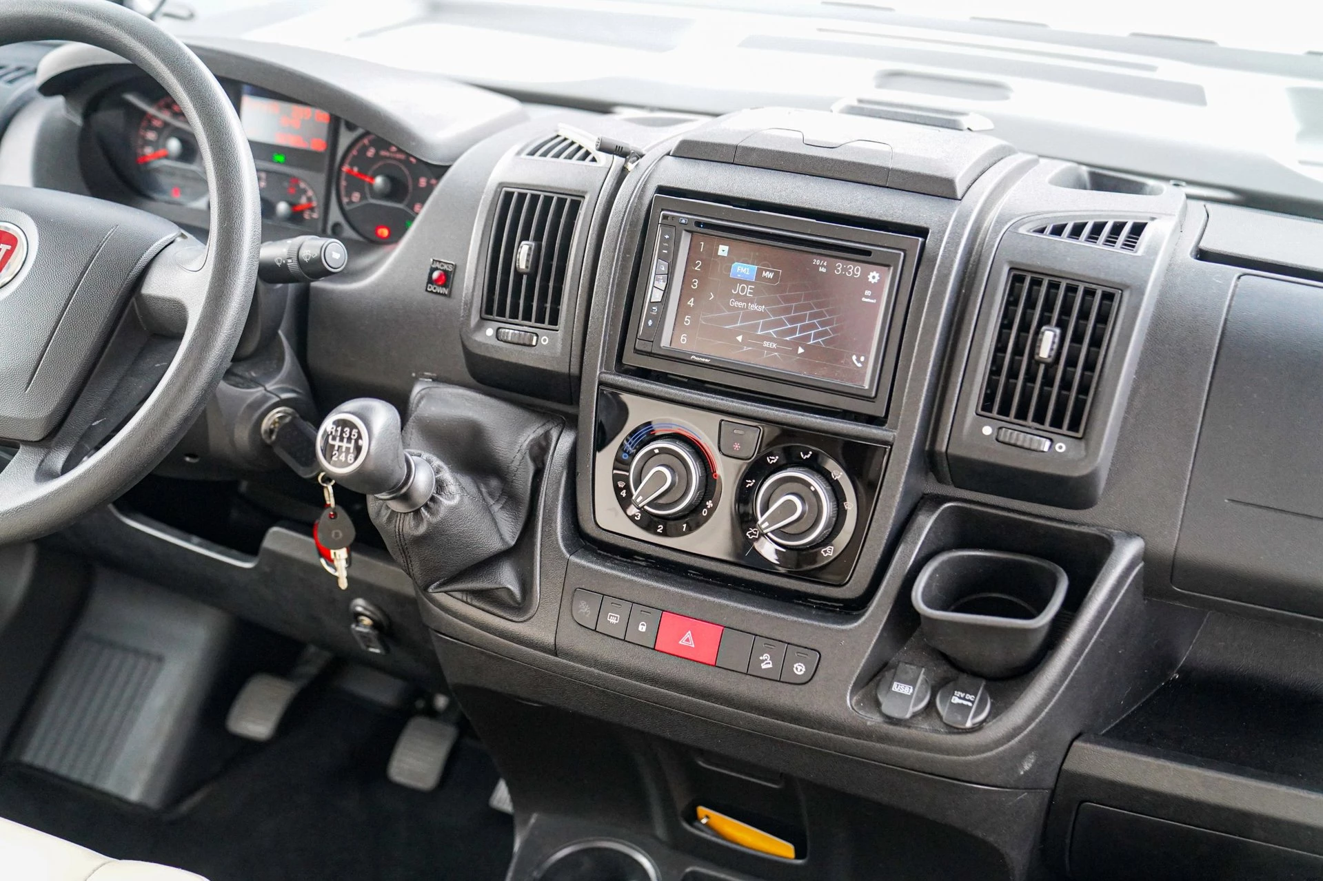 Hoofdafbeelding McLouis SOVEREIGN 876