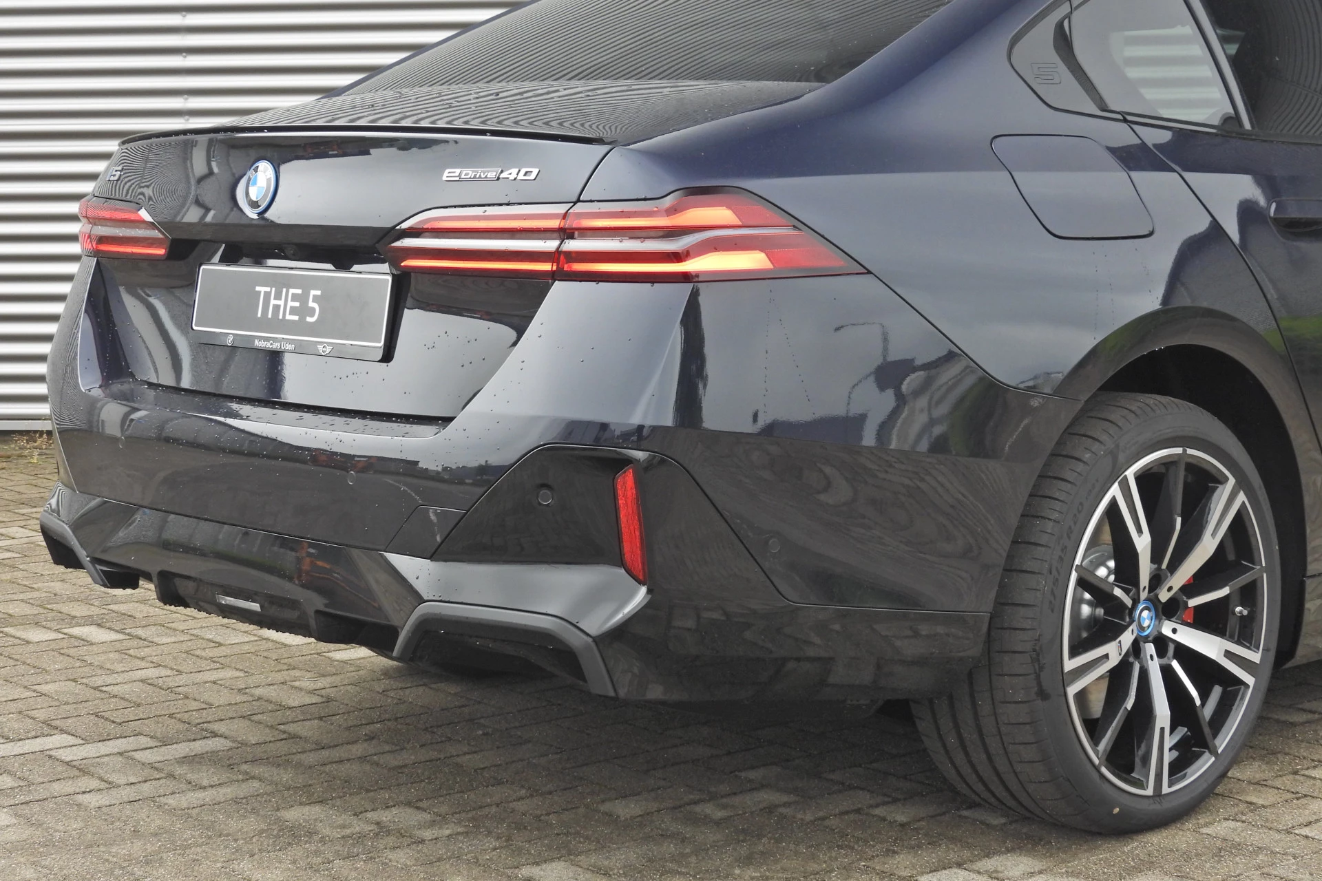 Hoofdafbeelding BMW i5