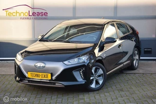 Hoofdafbeelding Hyundai IONIQ Hyundai IONIQ ELECTRIC 88KW DAB+ NAVI APPLE CARPLAY