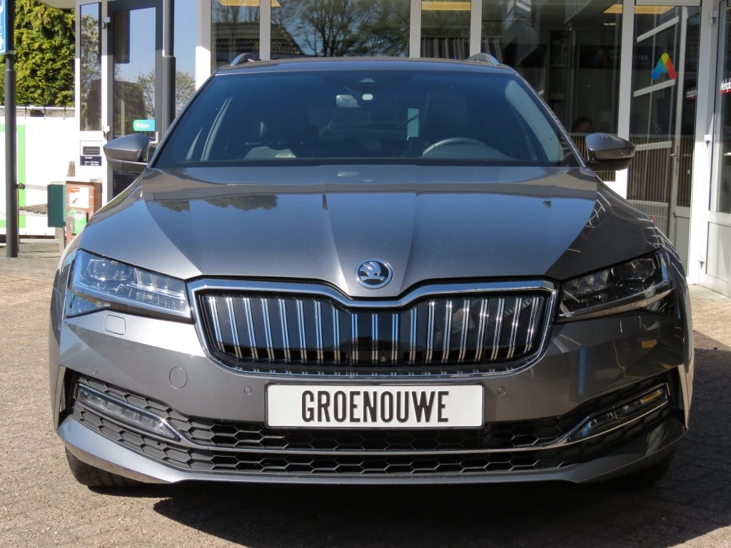 Hoofdafbeelding Škoda Superb