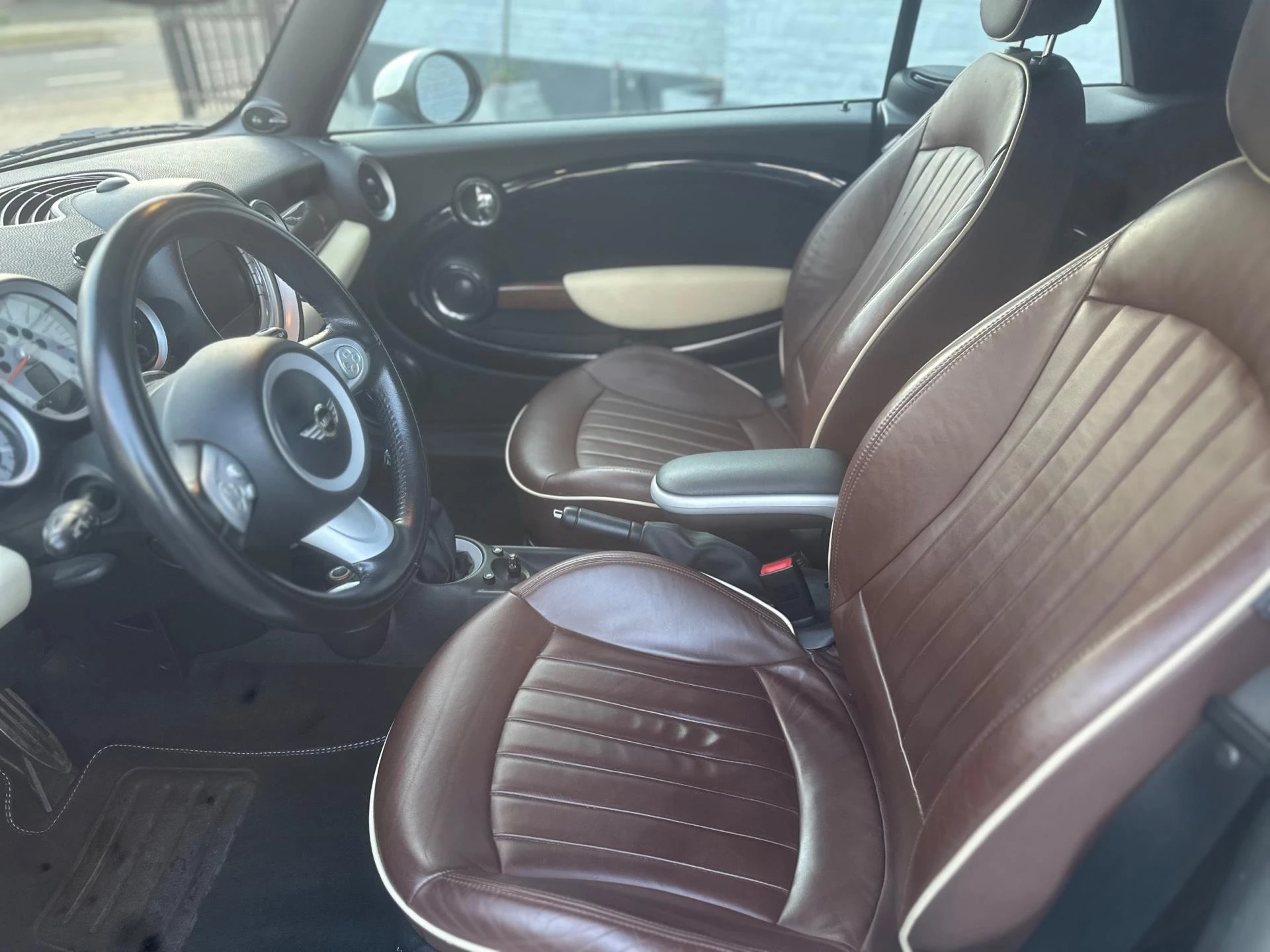 Hoofdafbeelding MINI Cabrio