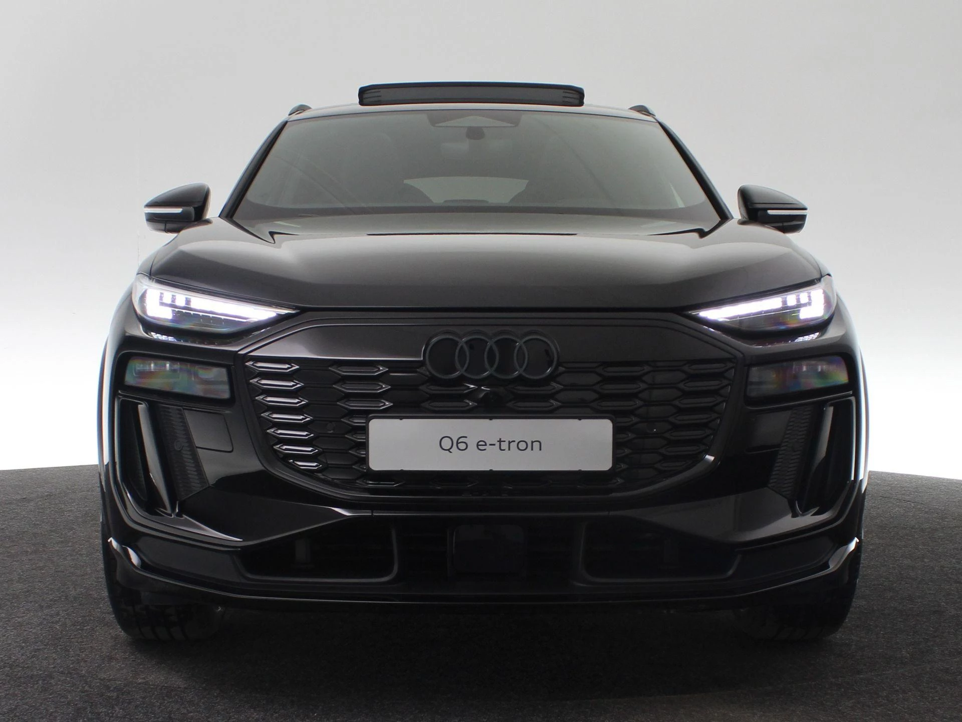 Hoofdafbeelding Audi Q6 e-tron