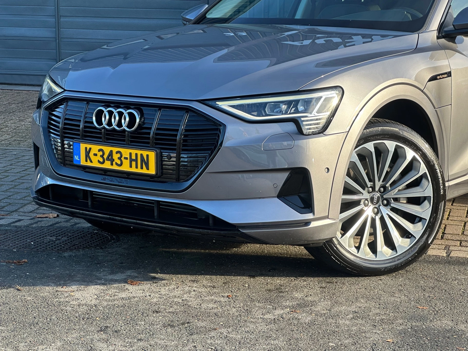 Hoofdafbeelding Audi e-tron