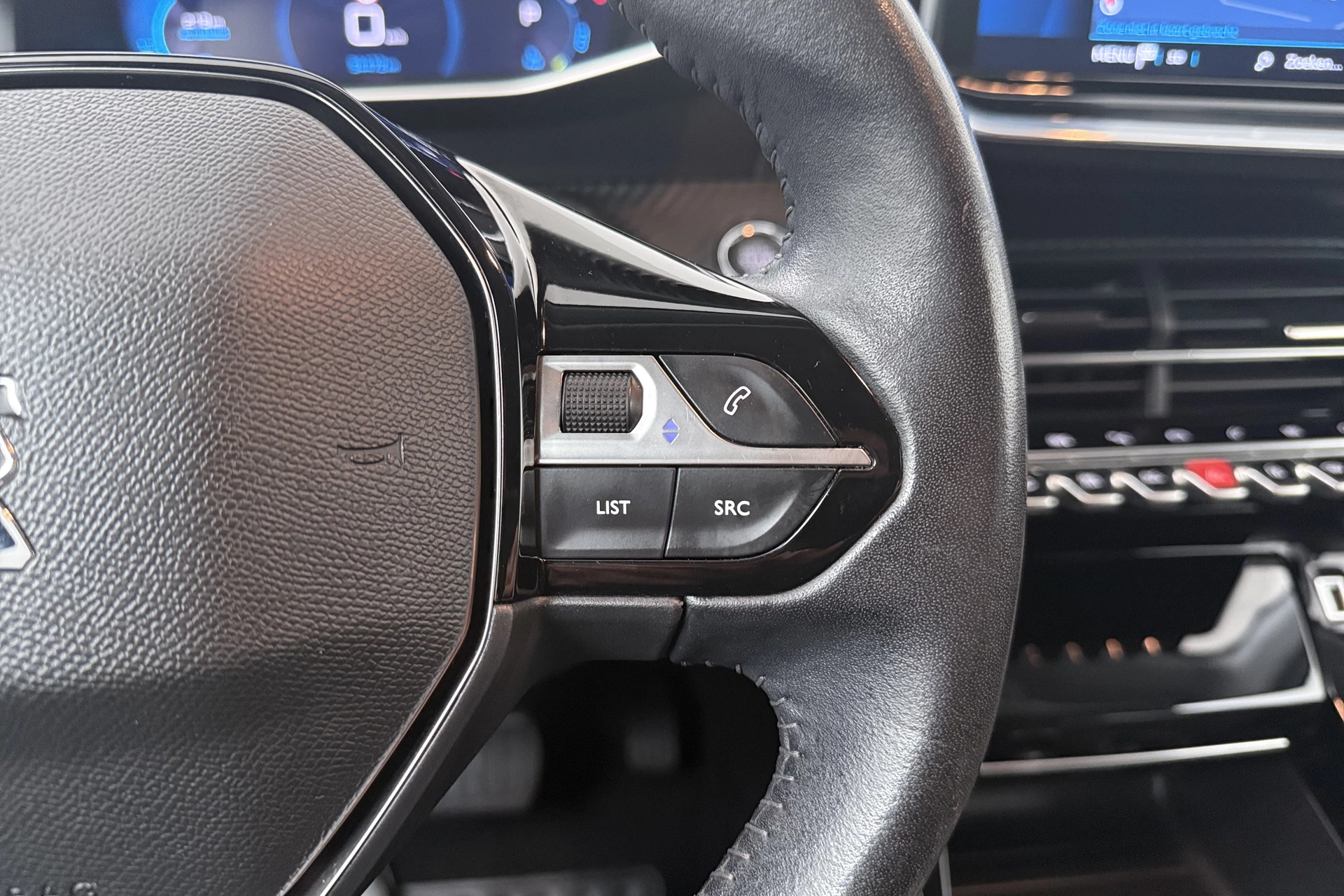 Hoofdafbeelding Peugeot e-208