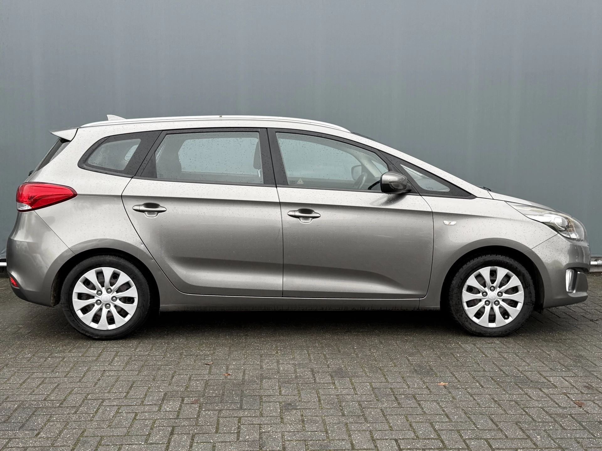 Hoofdafbeelding Kia Carens