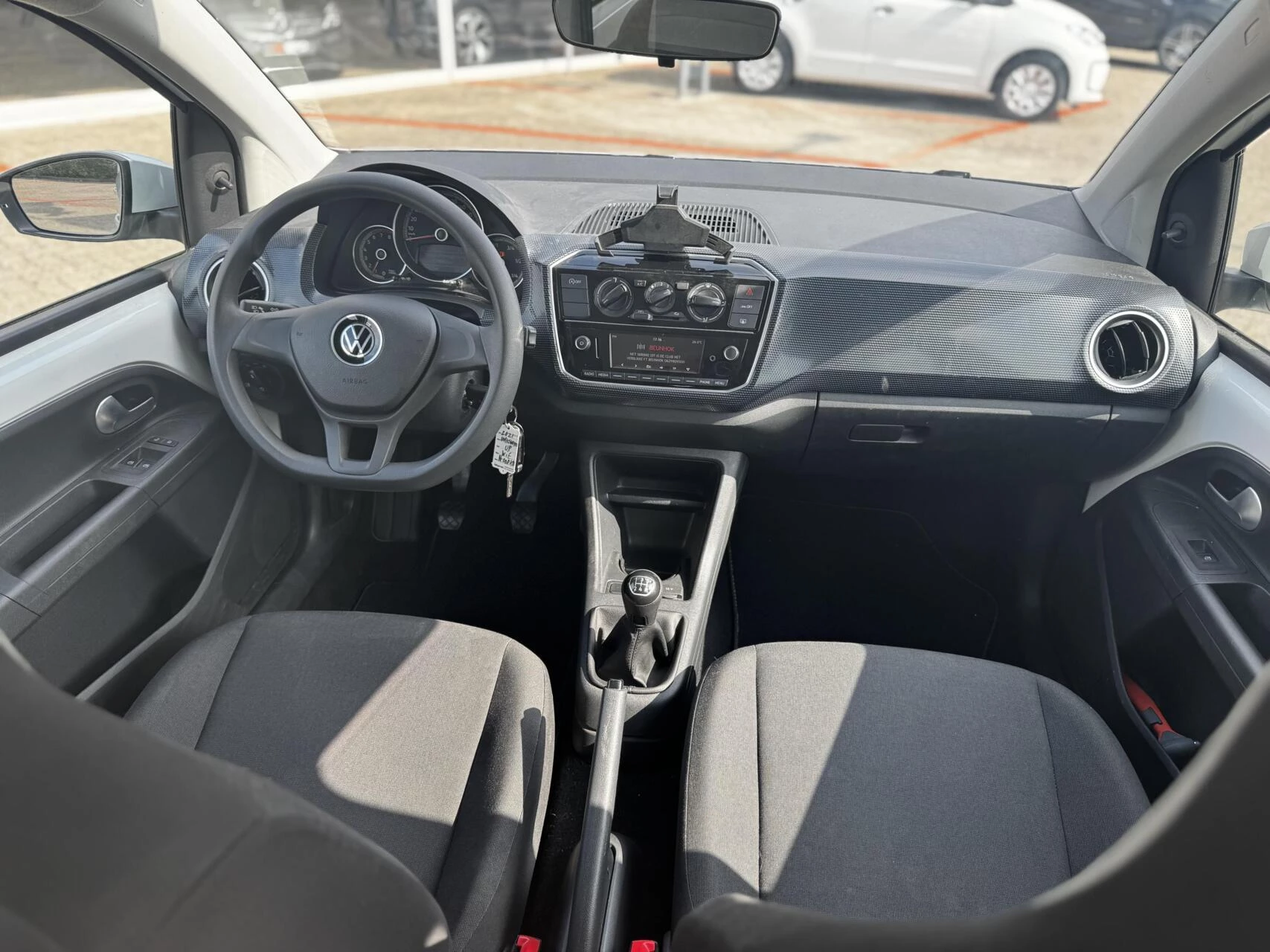 Hoofdafbeelding Volkswagen up!