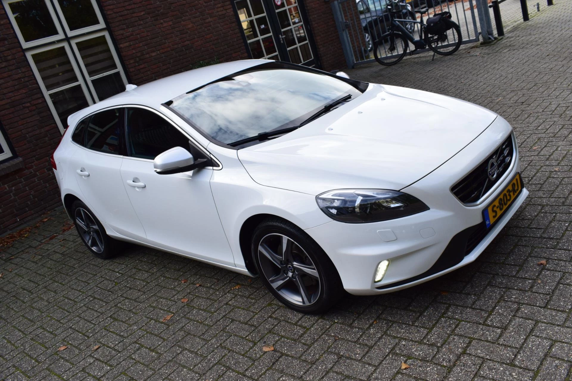 Hoofdafbeelding Volvo V40