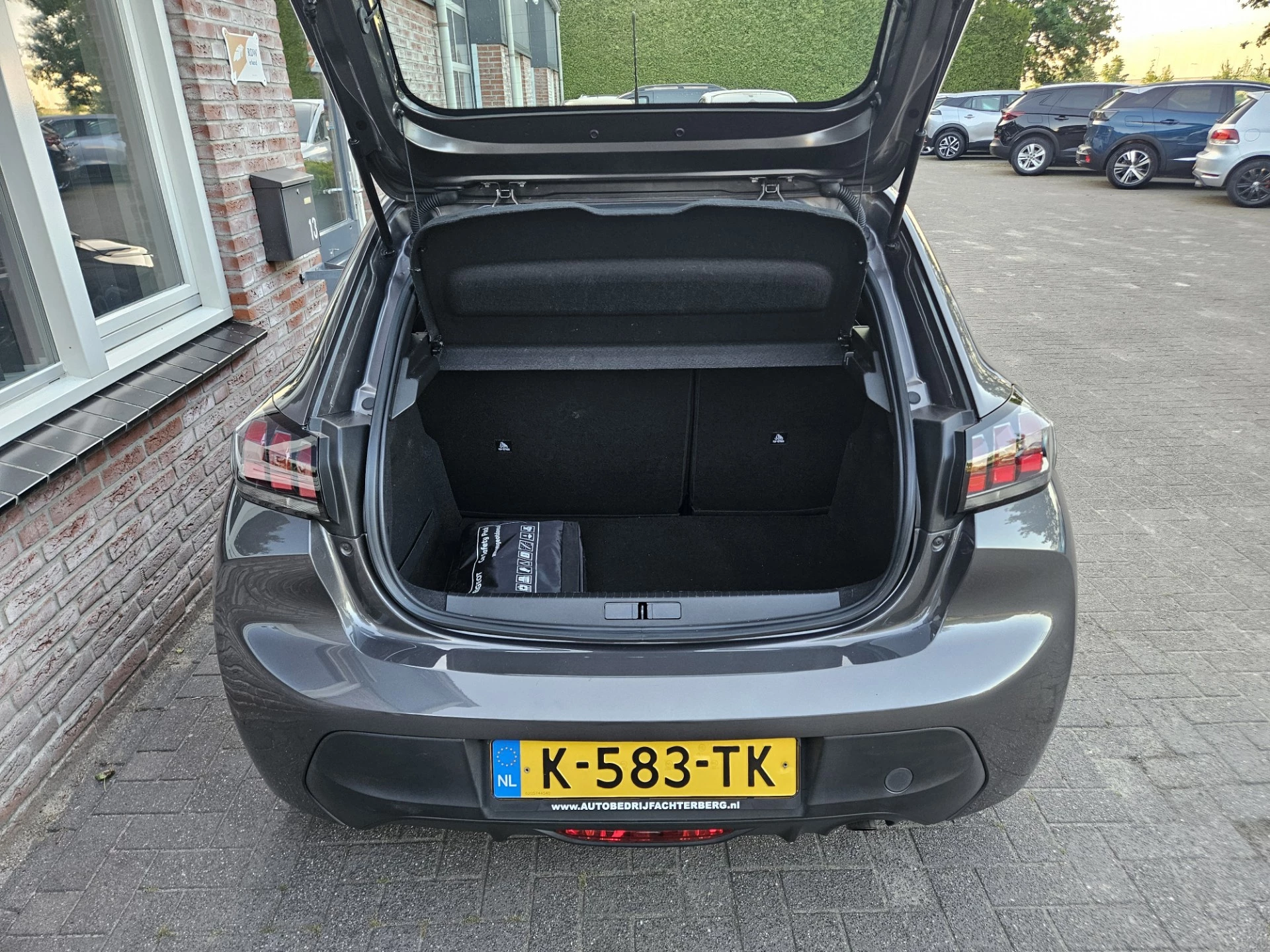 Hoofdafbeelding Peugeot 208