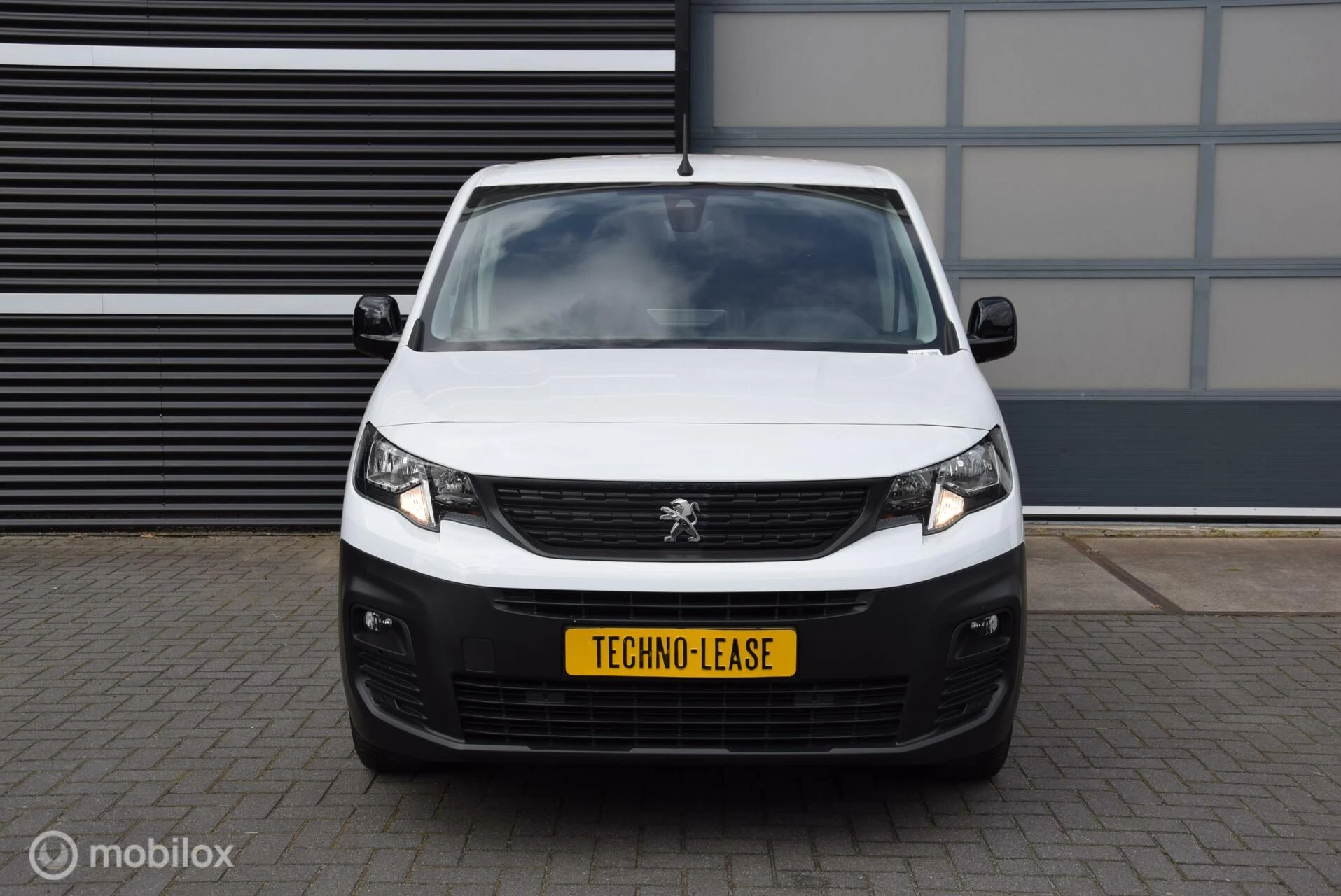 Hoofdafbeelding Peugeot Partner