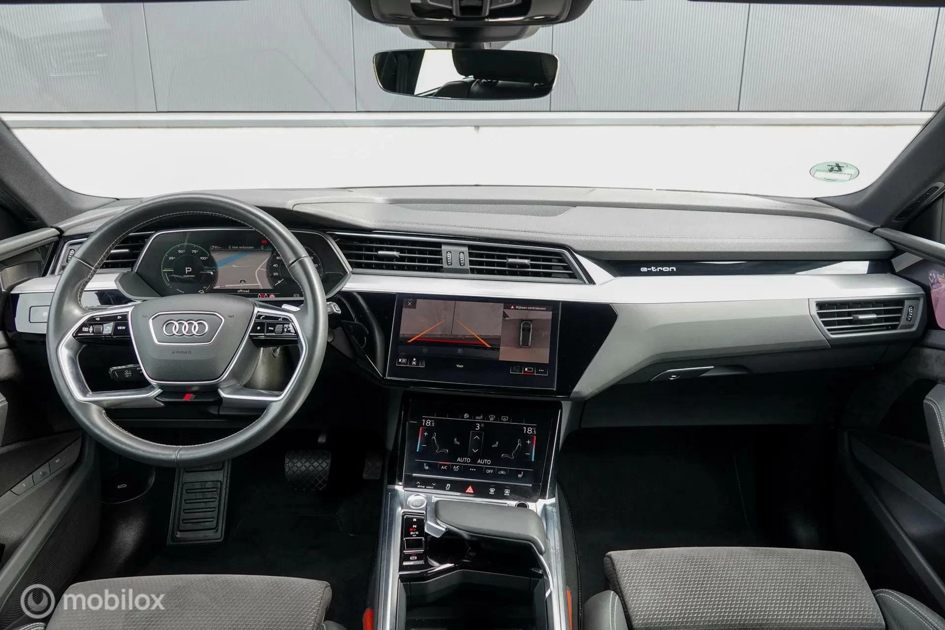 Hoofdafbeelding Audi e-tron