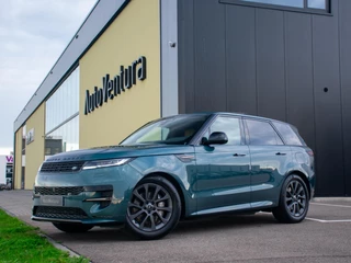 Hoofdafbeelding Land Rover Range Rover Sport Land Rover Range Rover Sport 3.0 P460e SE PHEV Trekhaak l Schuif- /kantel Pano l Adapt. Cruise l Cognac interieur l 21" Inch