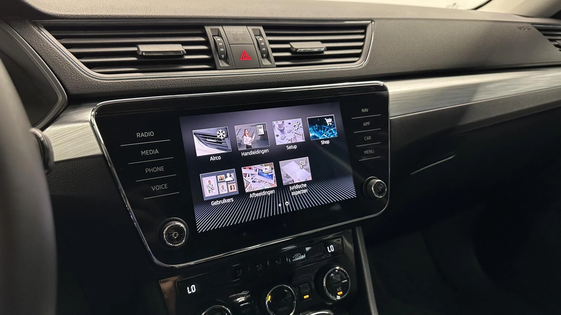 Hoofdafbeelding Škoda Superb