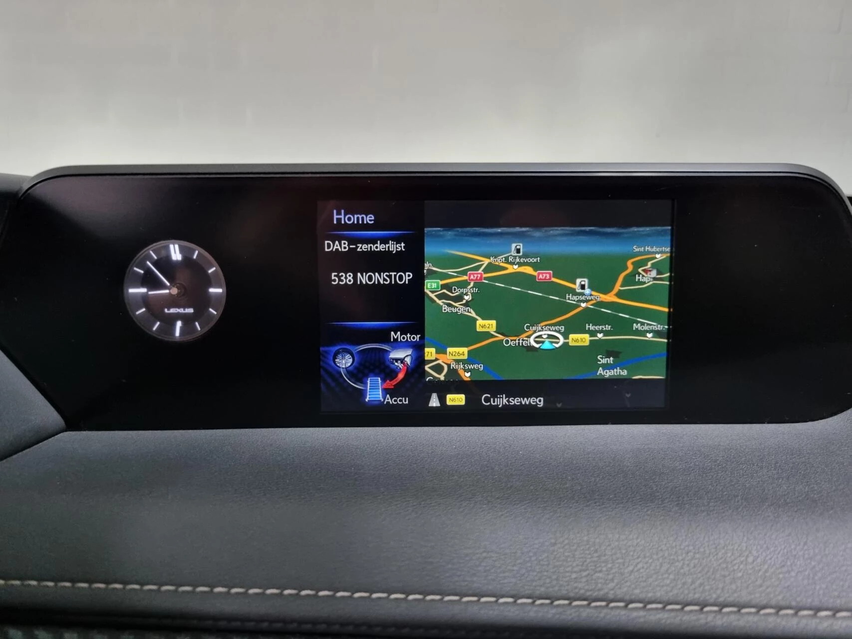 Hoofdafbeelding Lexus UX