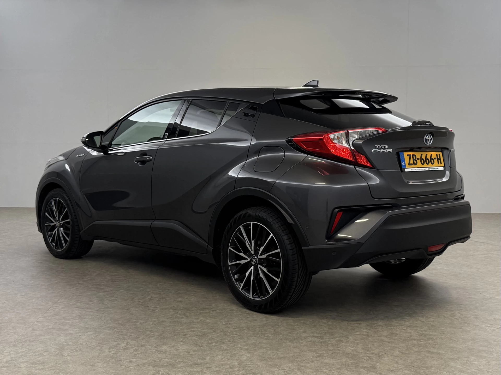 Hoofdafbeelding Toyota C-HR