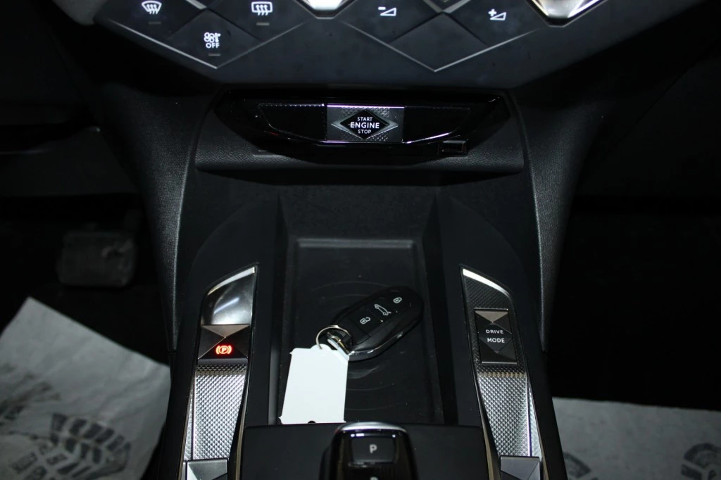 Hoofdafbeelding DS DS 3