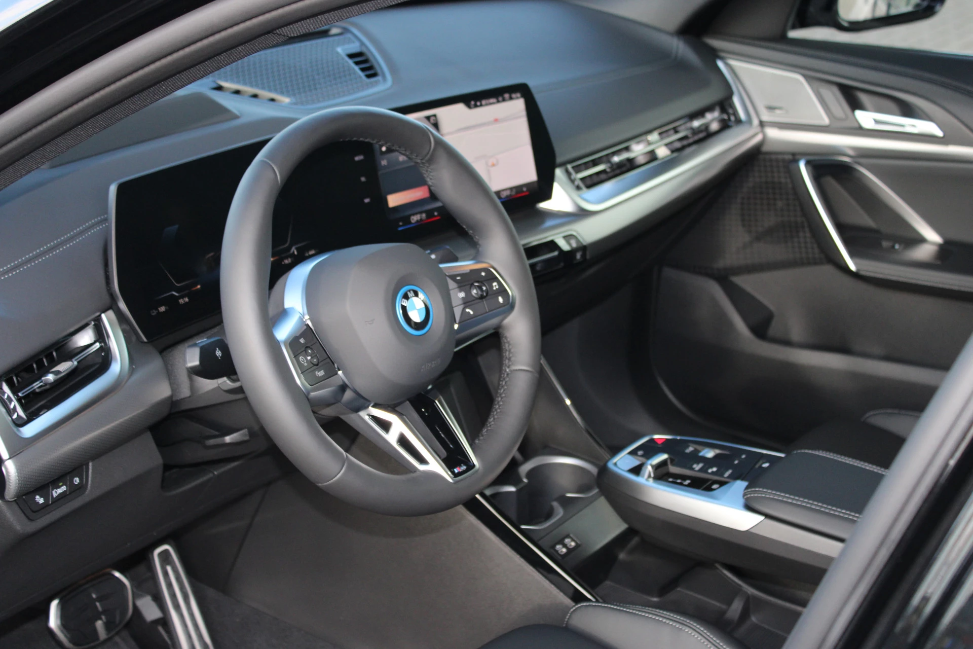 Hoofdafbeelding BMW iX2