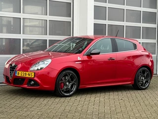 Hoofdafbeelding Alfa Romeo Giulietta Alfa Romeo Giulietta 1.7 TBI 241Pk Quadrifoglio Verde Aut. Xenon Navi Pdc