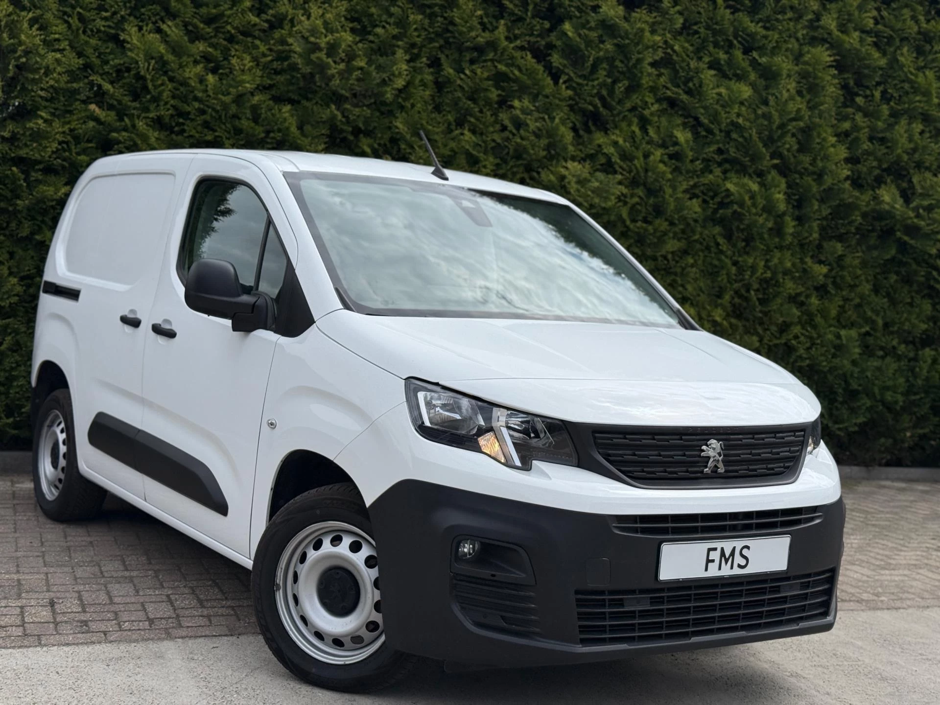 Hoofdafbeelding Peugeot Partner