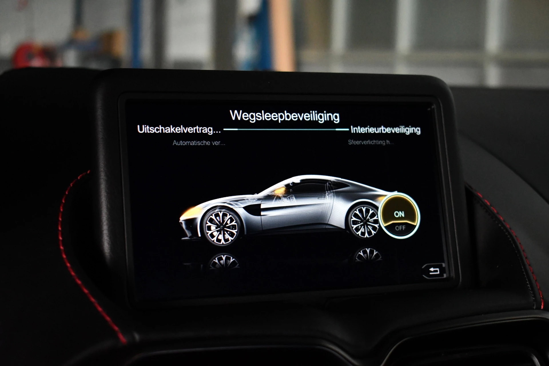 Hoofdafbeelding Aston Martin V8 Vantage