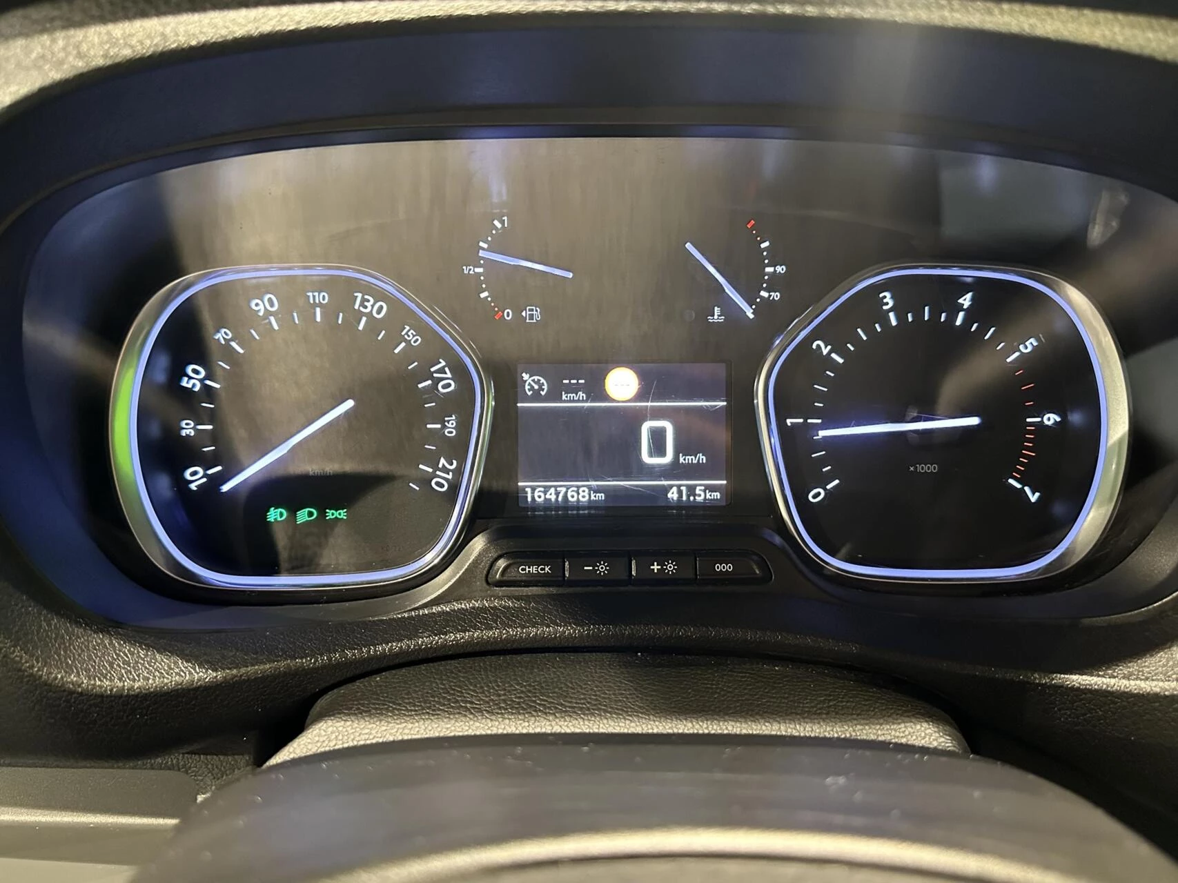 Hoofdafbeelding Peugeot Traveller