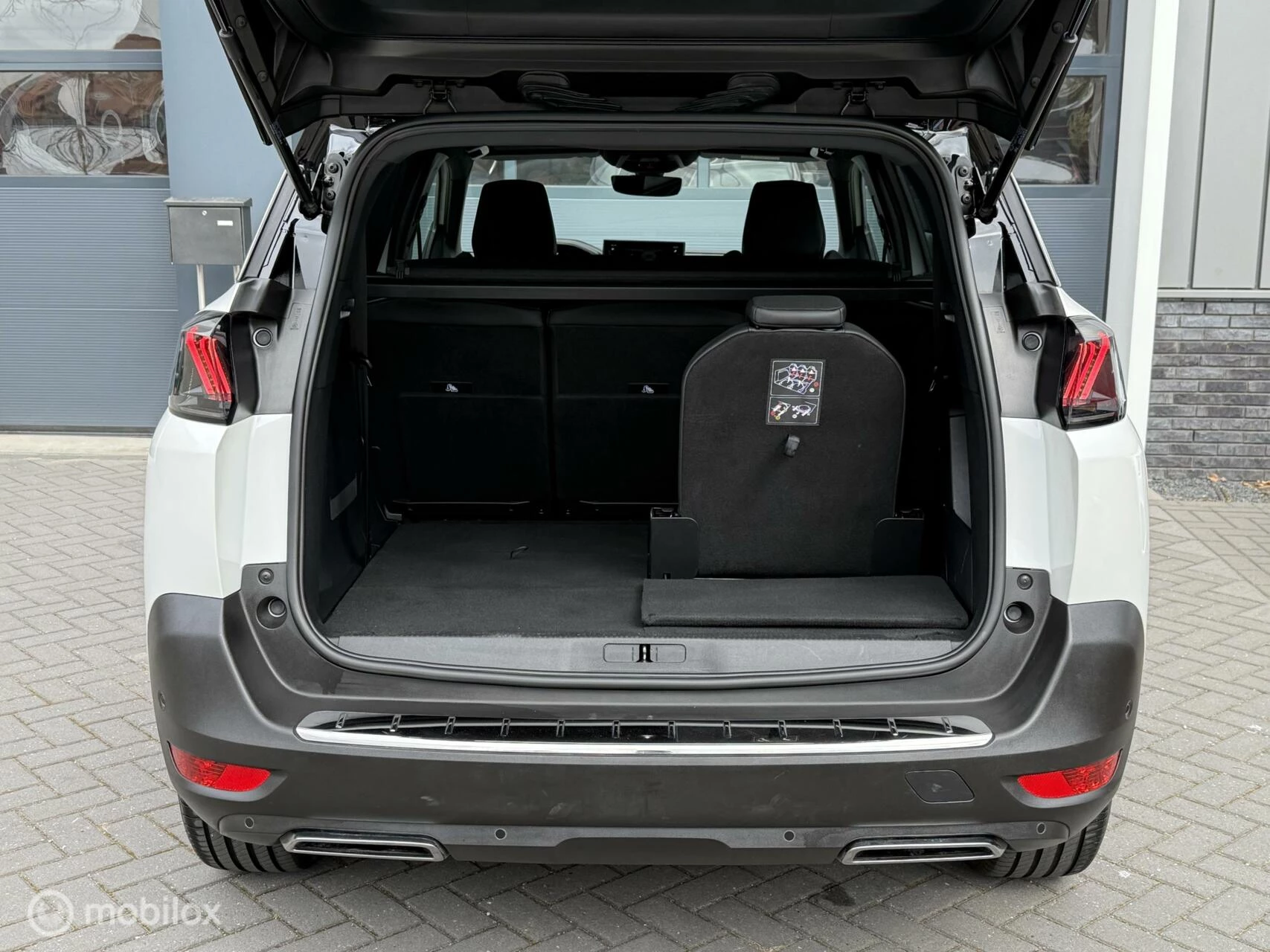 Hoofdafbeelding Peugeot 5008