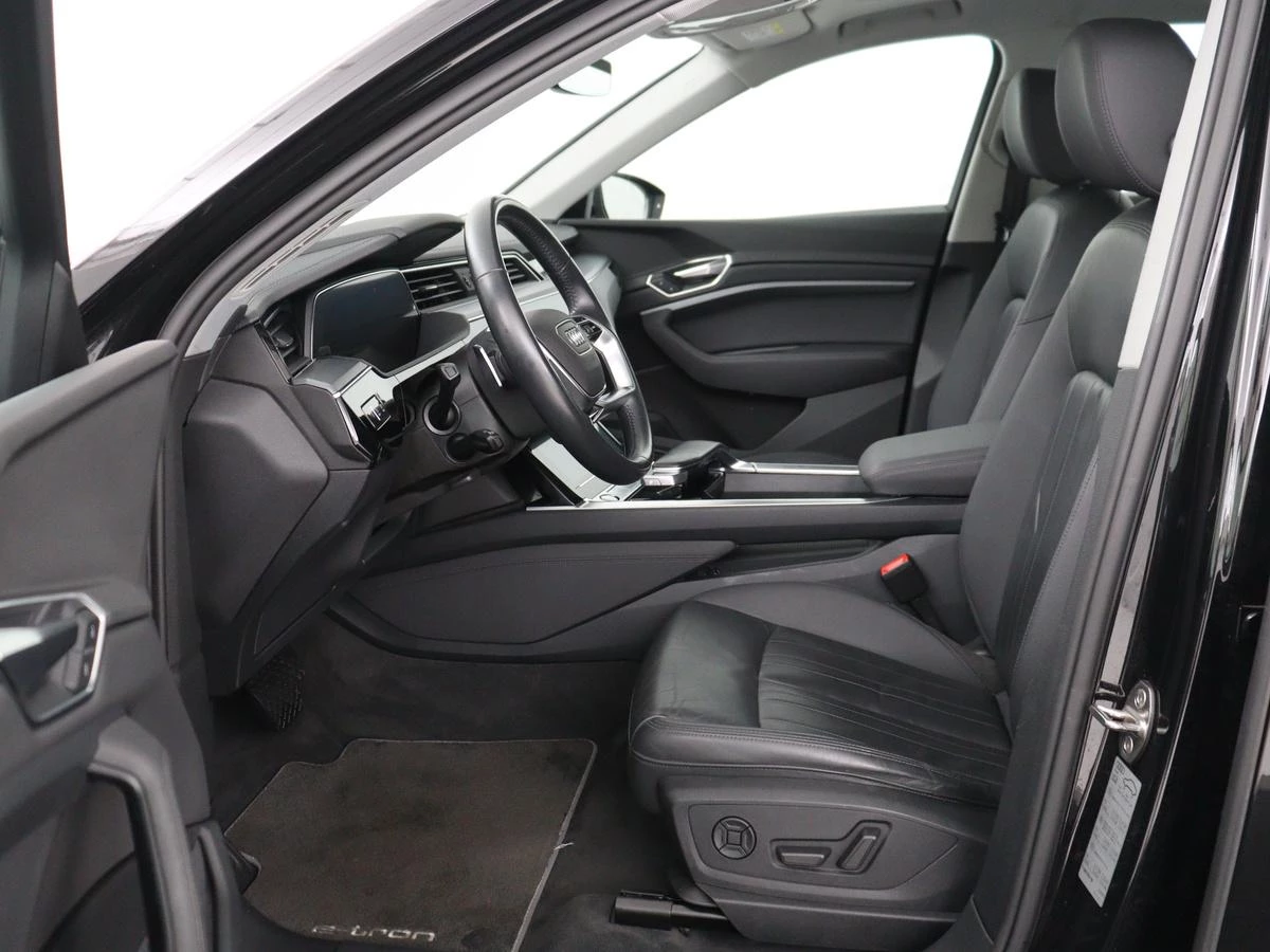 Hoofdafbeelding Audi e-tron