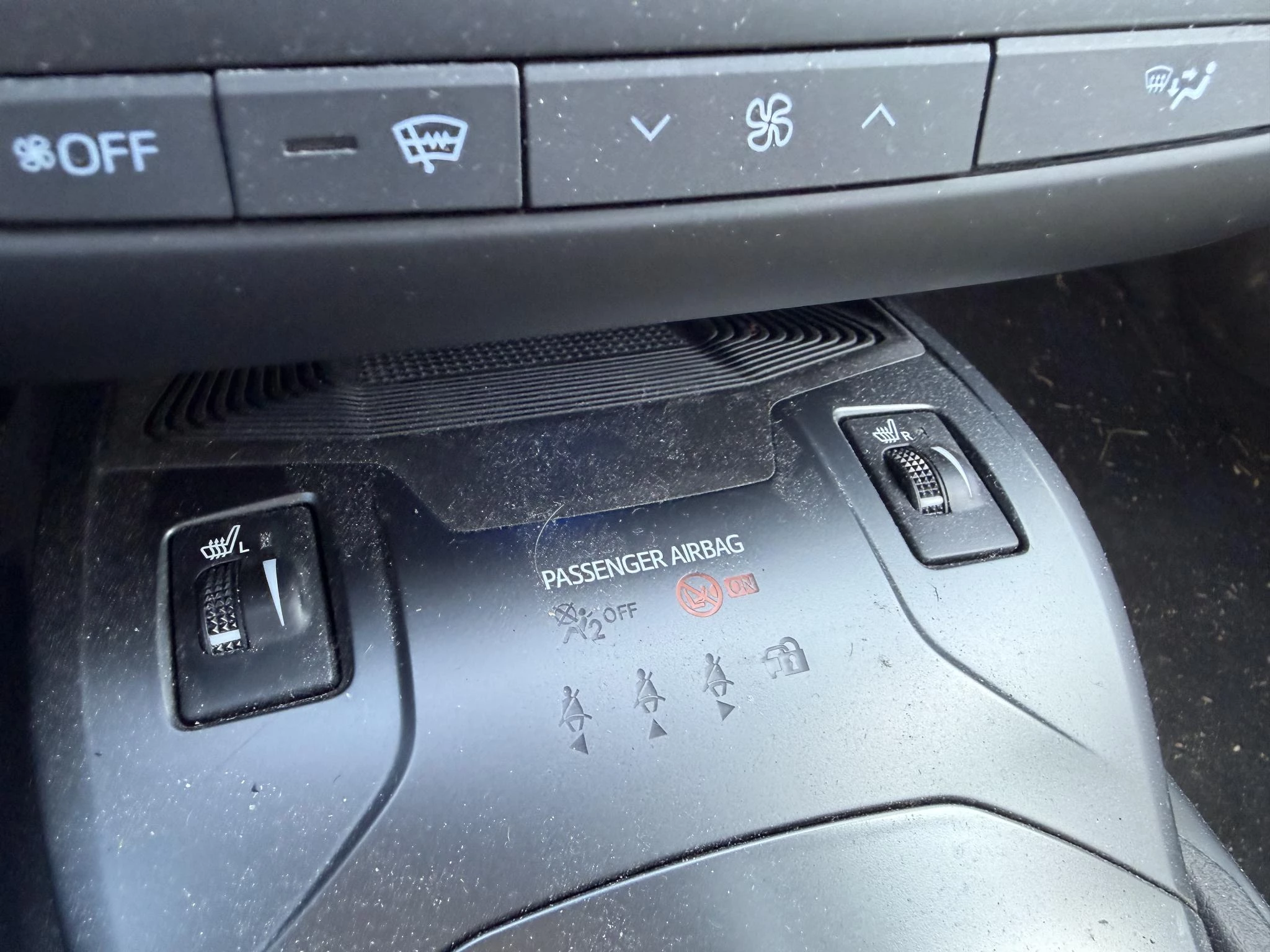 Hoofdafbeelding Toyota Avensis