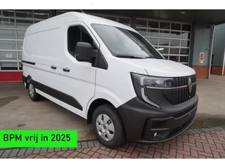 Hoofdafbeelding Renault Master Renault Master T35 2.0 dCi 170PK L2H2 Extra Schuifdeur L / R Nr. V148 | Climate | Navi | Cruise | Trekhaak | Betimmering