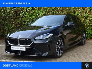 BMW 1 Serie 120 M Sport Automaat / Sportstoelen / M Adaptief onderstel / Comfort Access / Adaptieve LED / Parking Assistant Plus / Head-Up / Harman-Kardon / Live Cockpit Professional