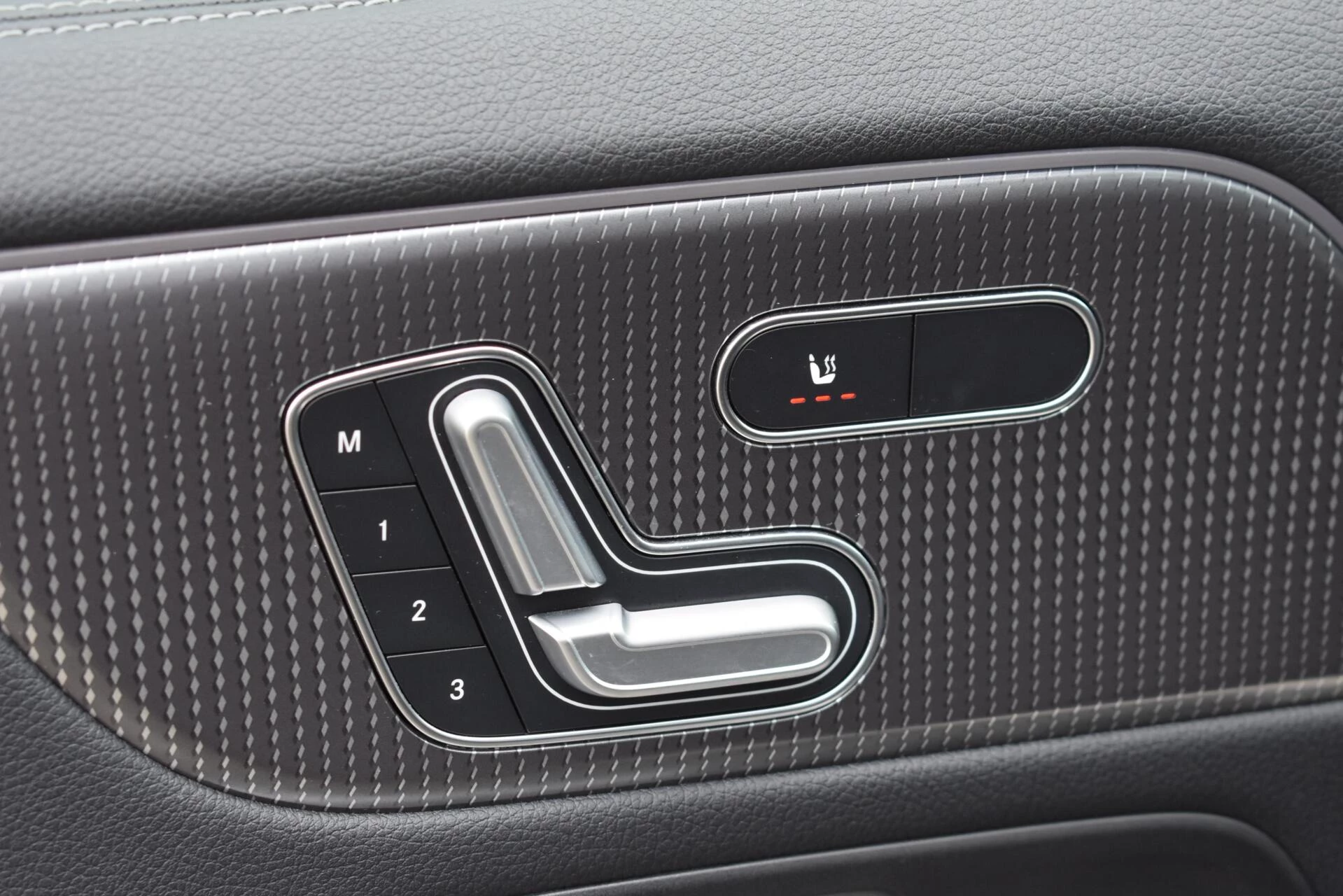 Hoofdafbeelding Mercedes-Benz EQA