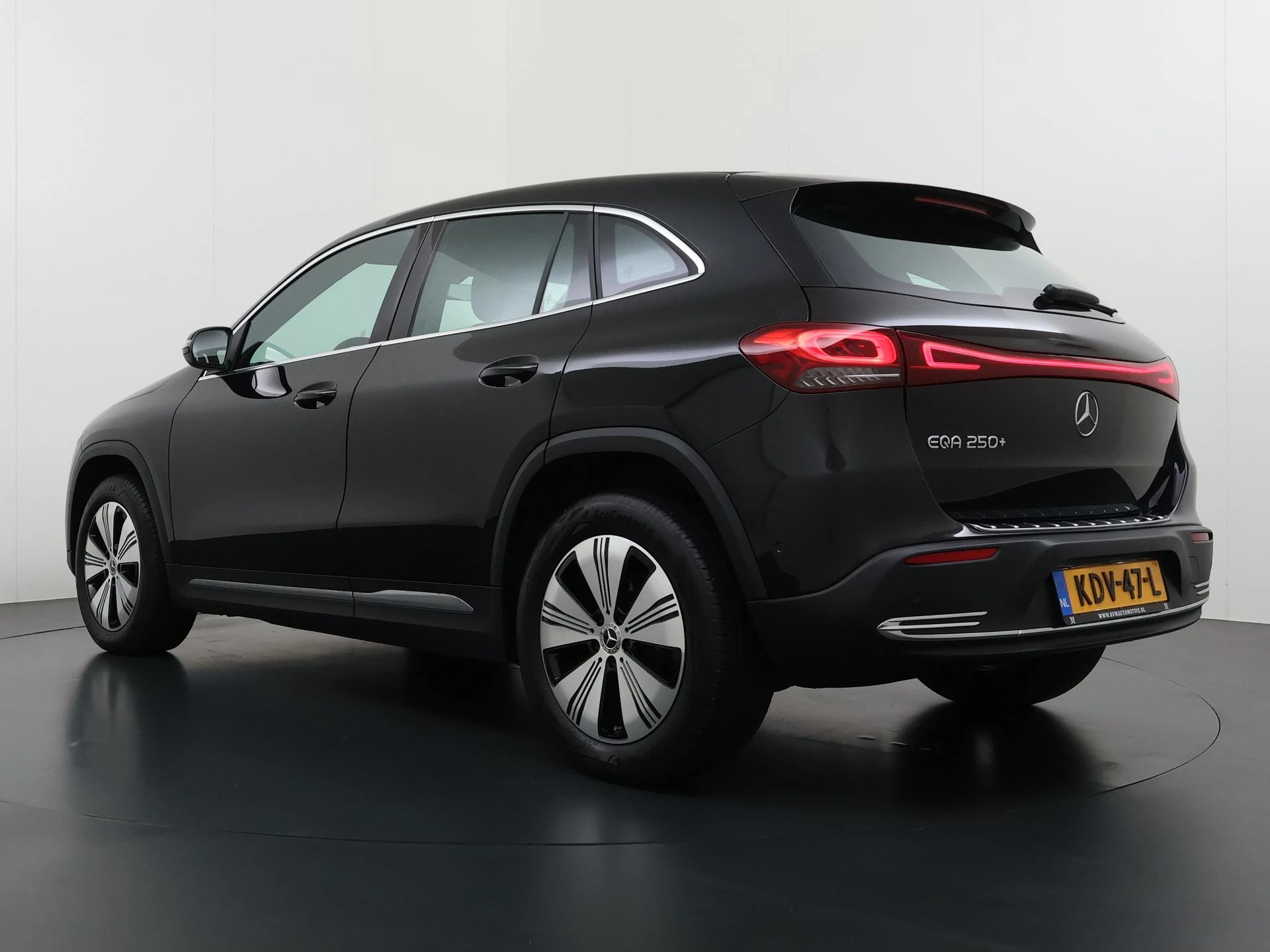 Hoofdafbeelding Mercedes-Benz EQA