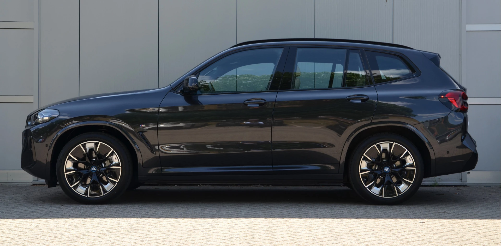Hoofdafbeelding BMW iX3