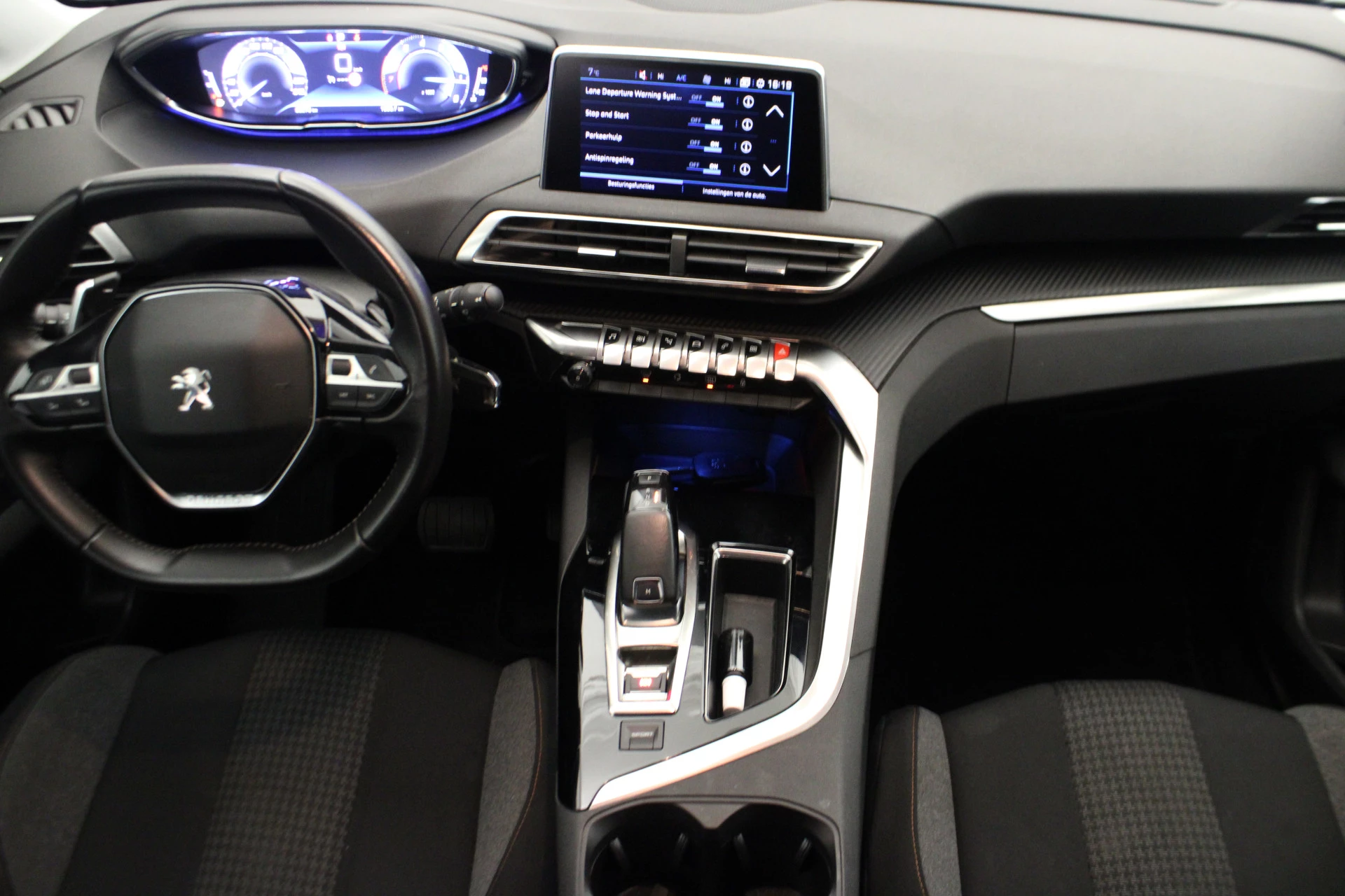 Hoofdafbeelding Peugeot 5008