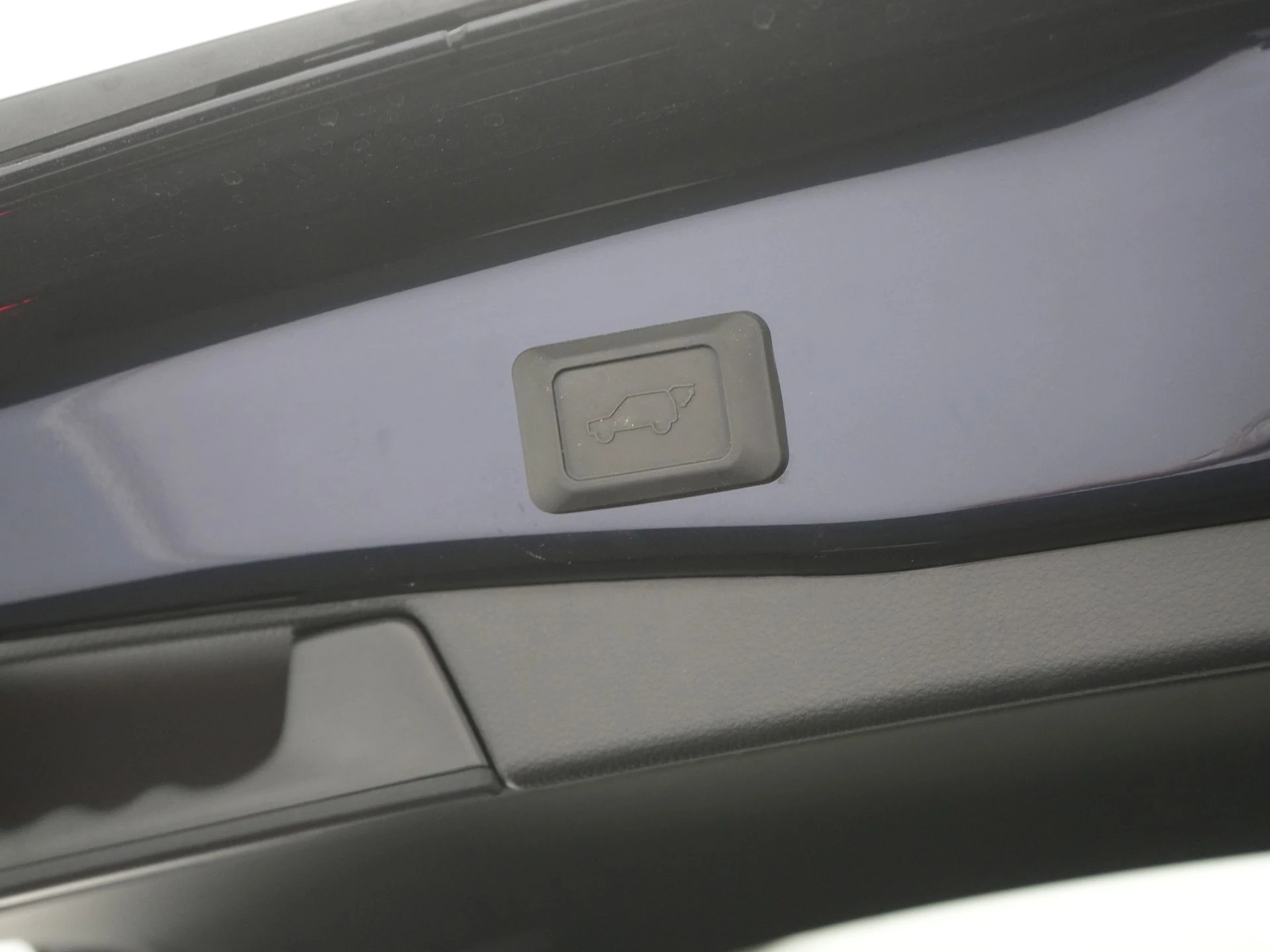 Hoofdafbeelding Suzuki Across