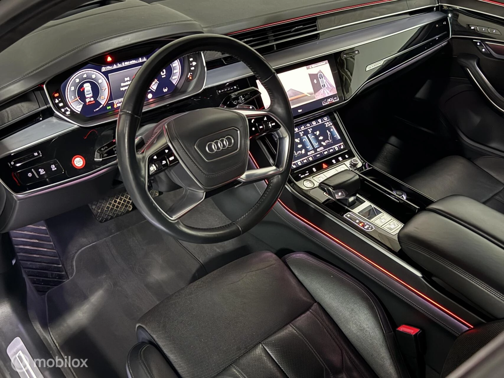 Hoofdafbeelding Audi A8