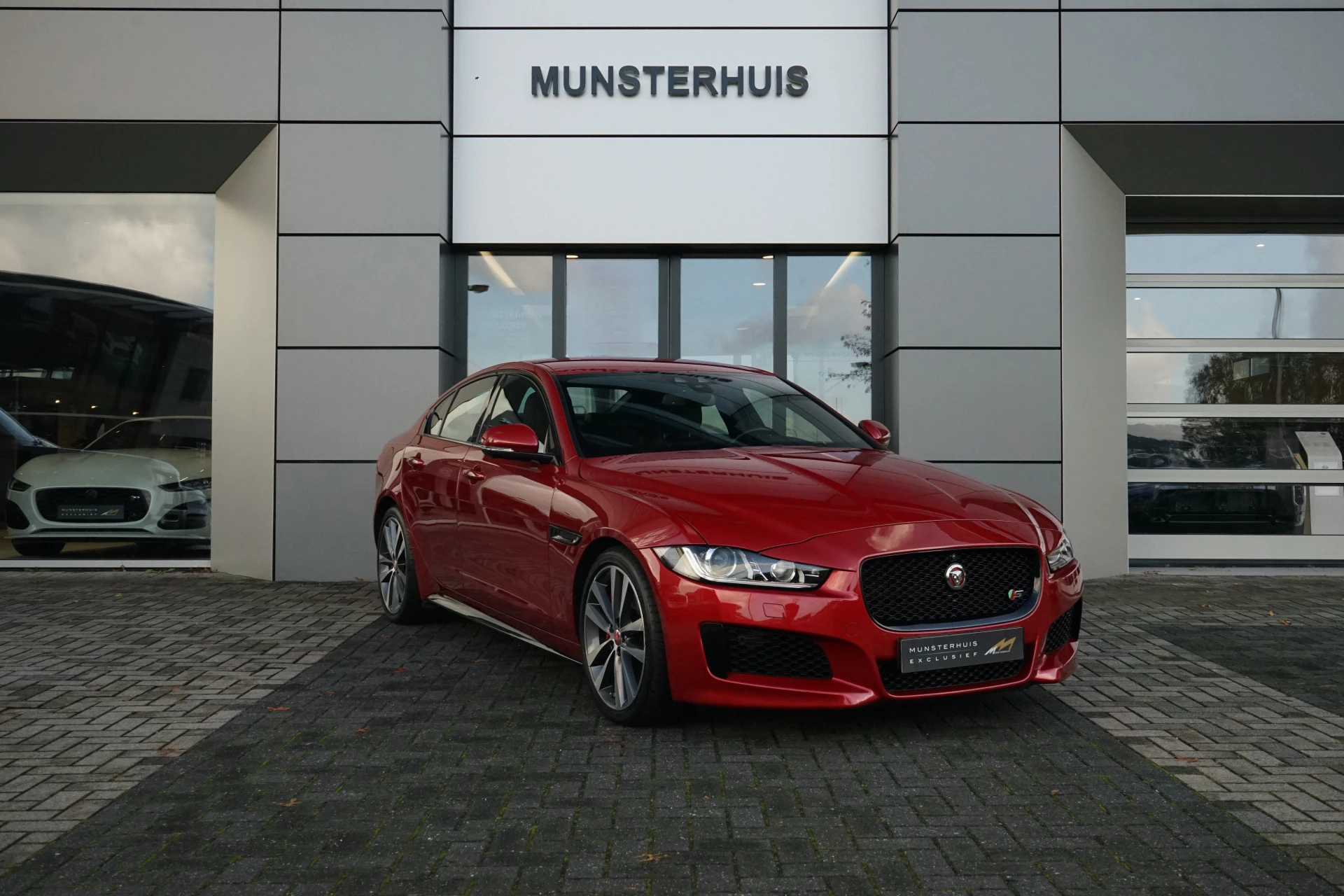 Hoofdafbeelding Jaguar XE