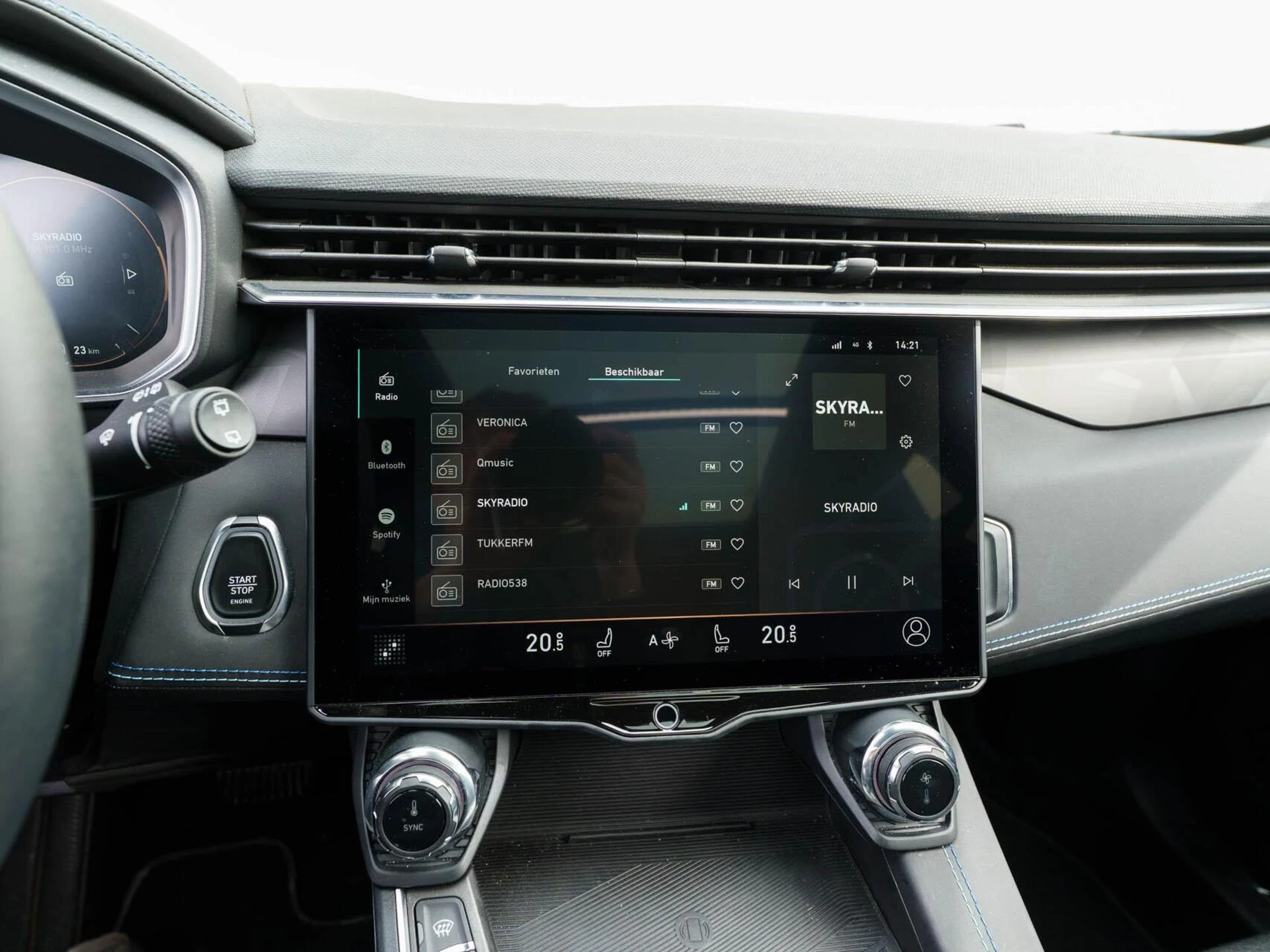 Hoofdafbeelding Lynk & Co 01