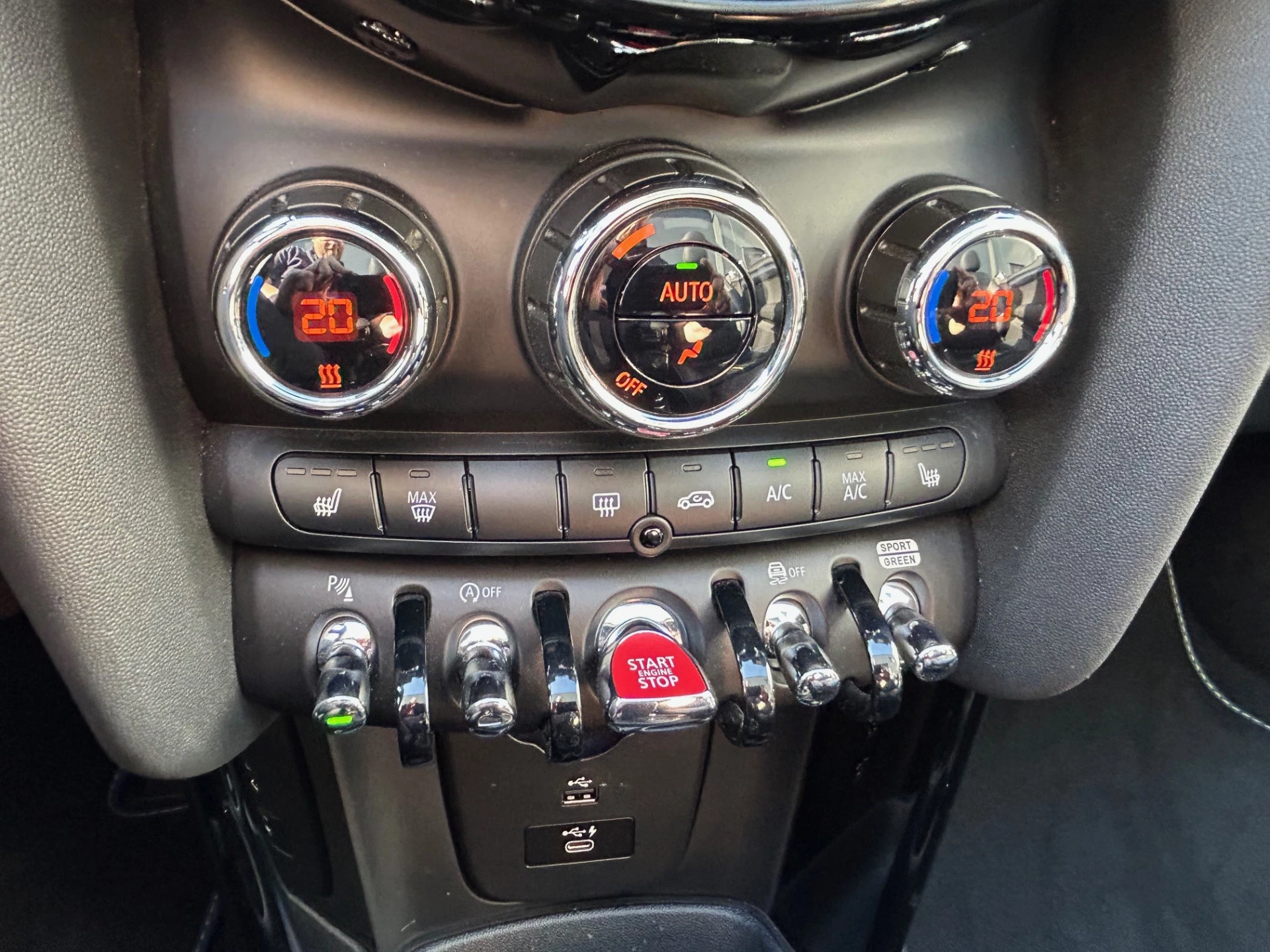 Hoofdafbeelding MINI Cooper Cabrio