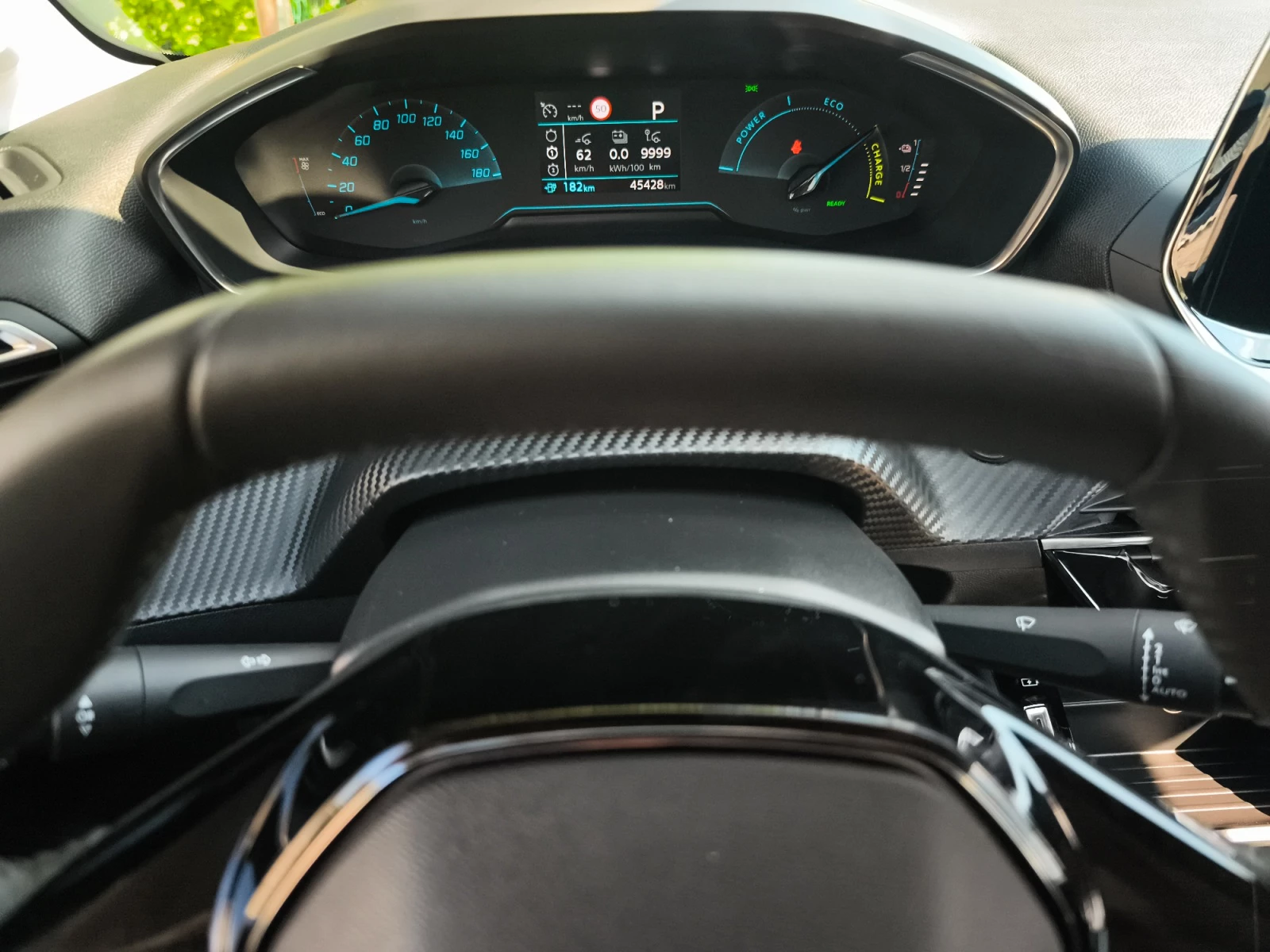Hoofdafbeelding Peugeot e-208