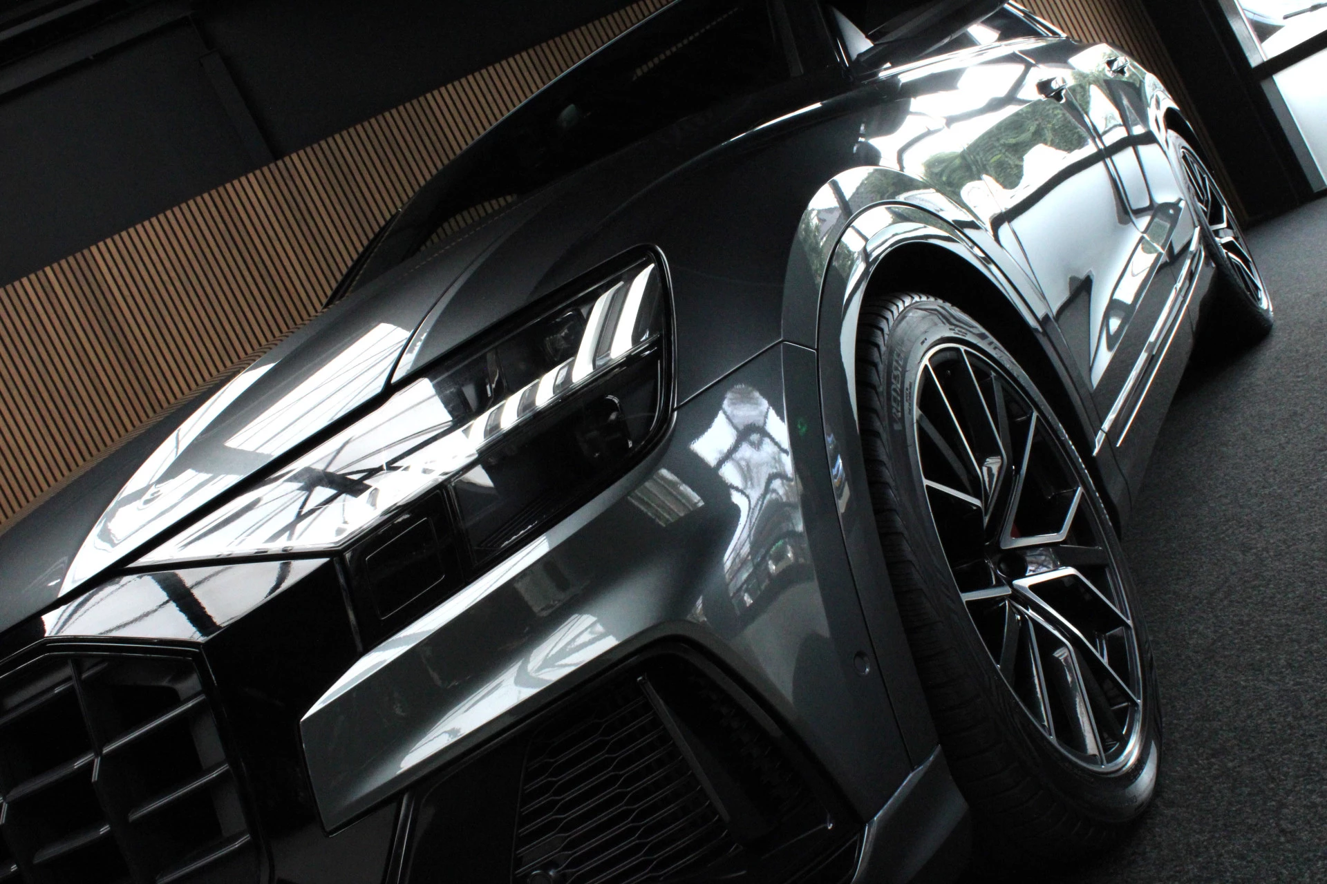 Hoofdafbeelding Audi Q8
