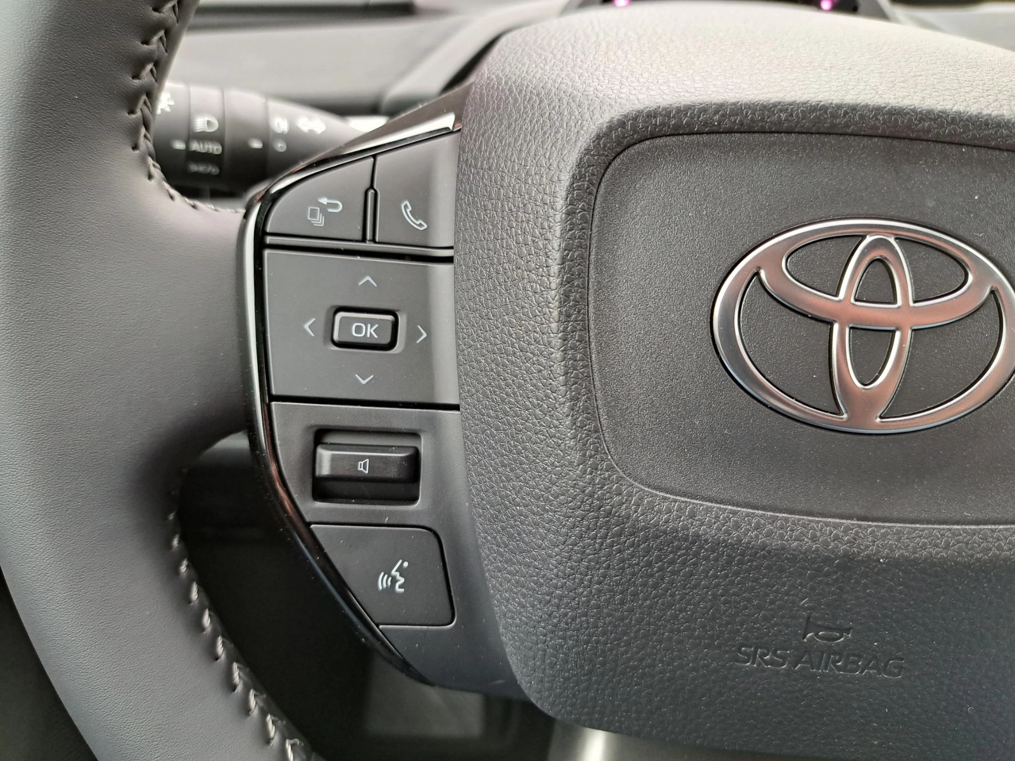 Hoofdafbeelding Toyota C-HR+