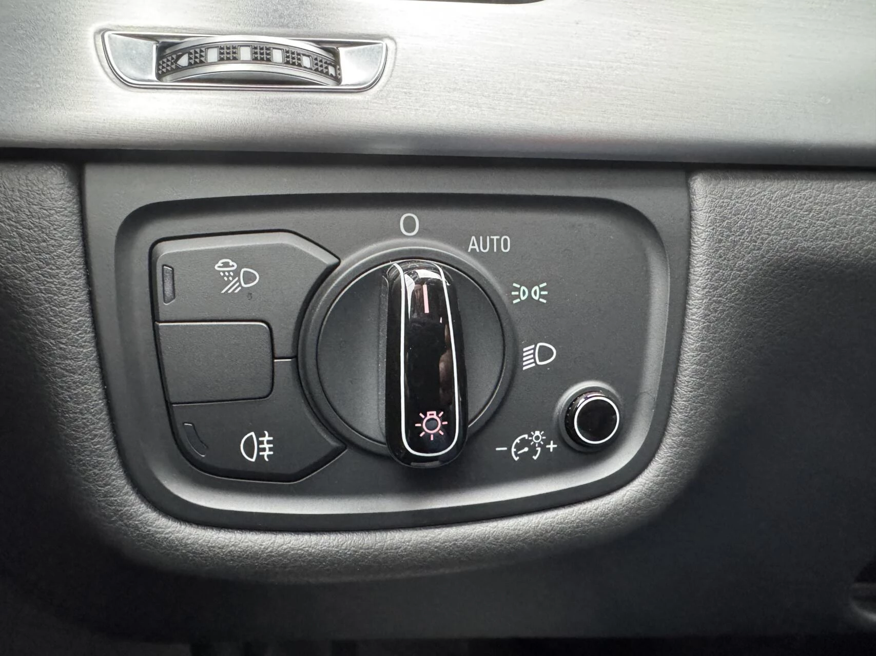 Hoofdafbeelding Audi A8