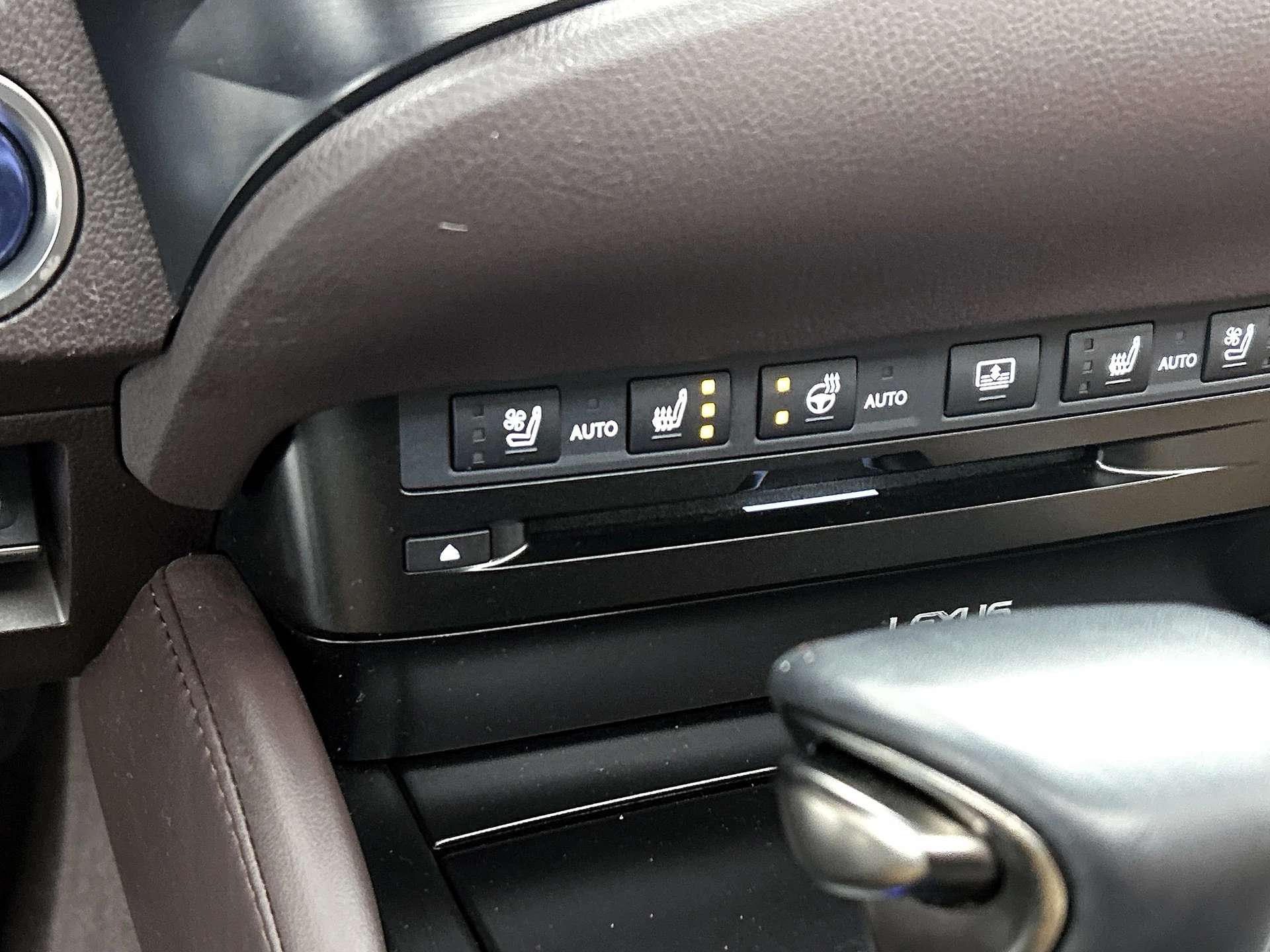 Hoofdafbeelding Lexus ES